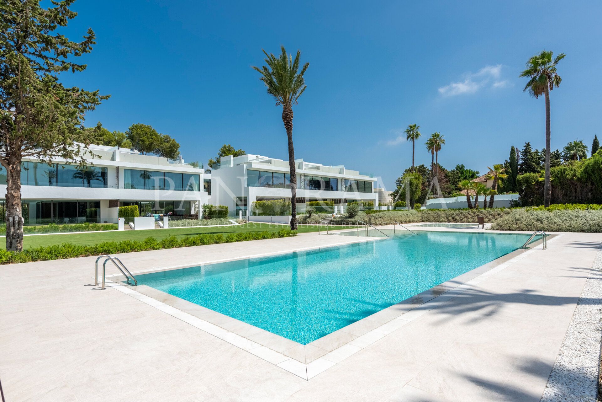 Huis in Marbella, Andalucía 12810992