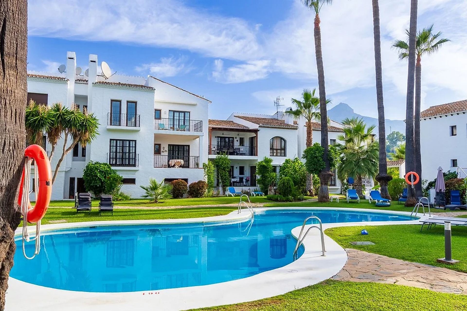 Haus im Marbella, Andalucía 12811021