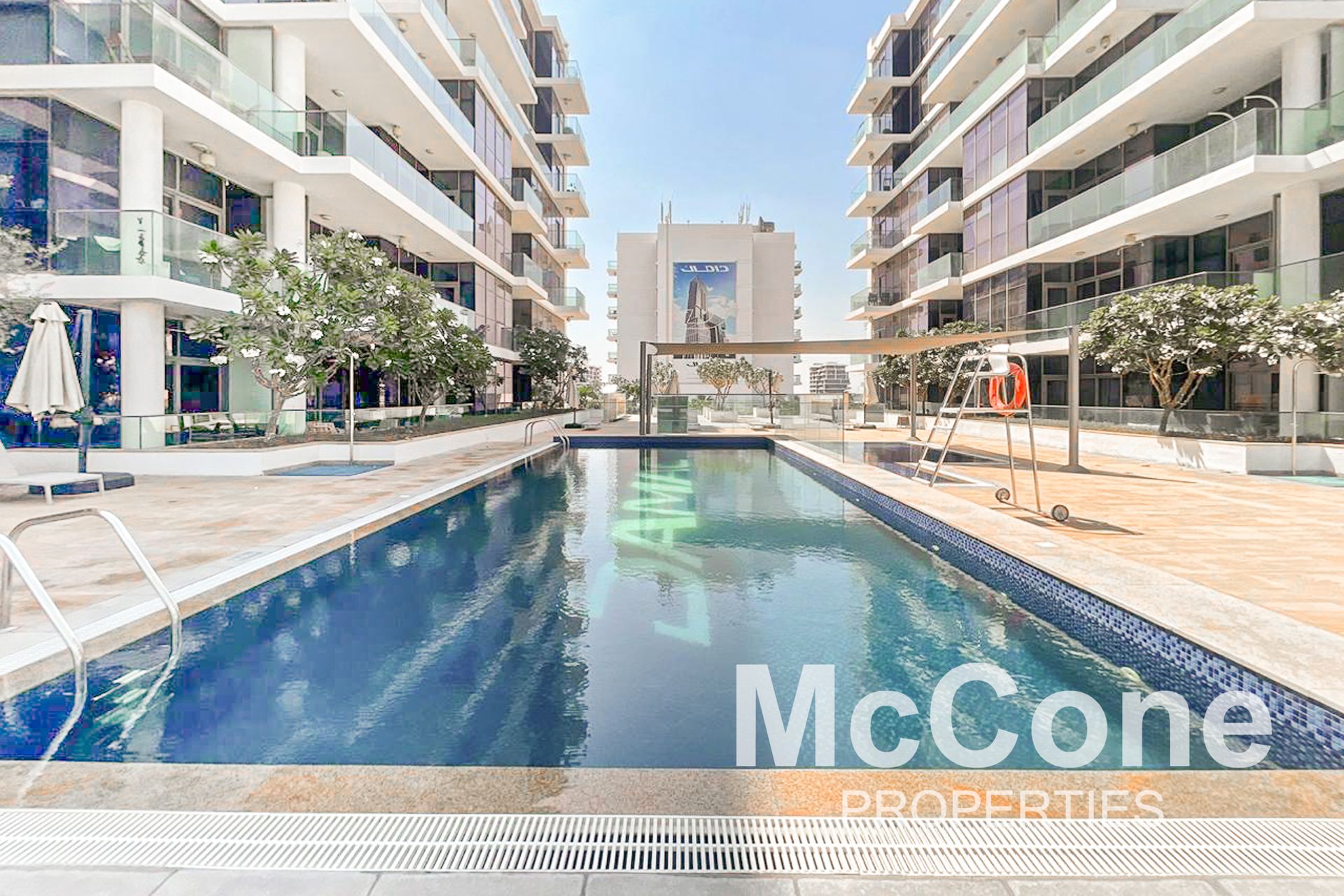 Condominium in Dubai, Dubai 12811392