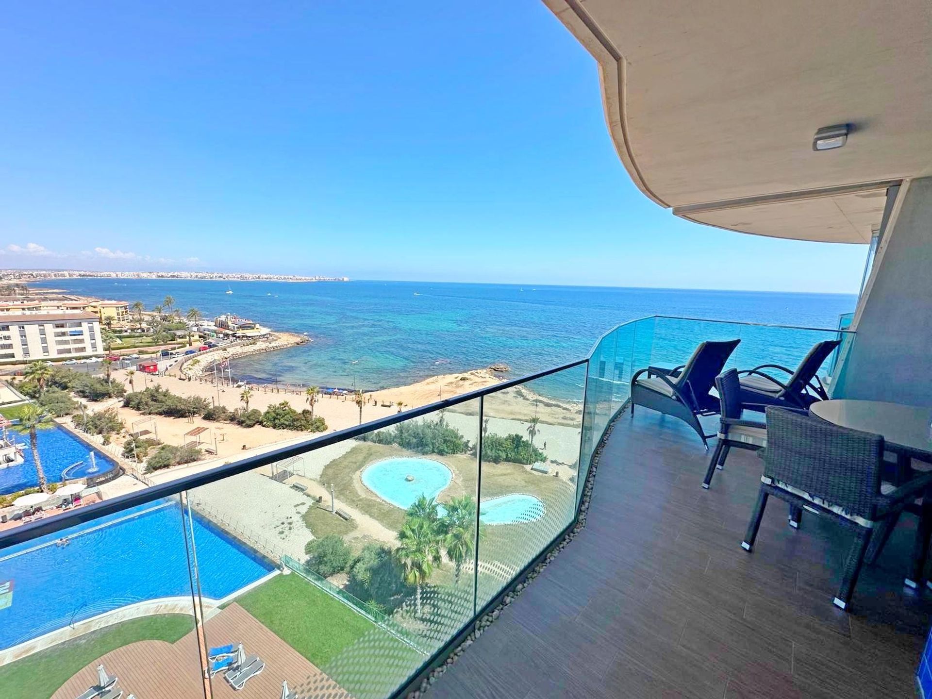 Condominium dans Torrevieja, Valence 12811595