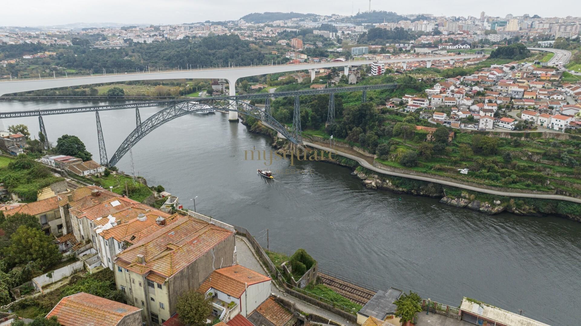 loger dans Porto, Porto District 12813084