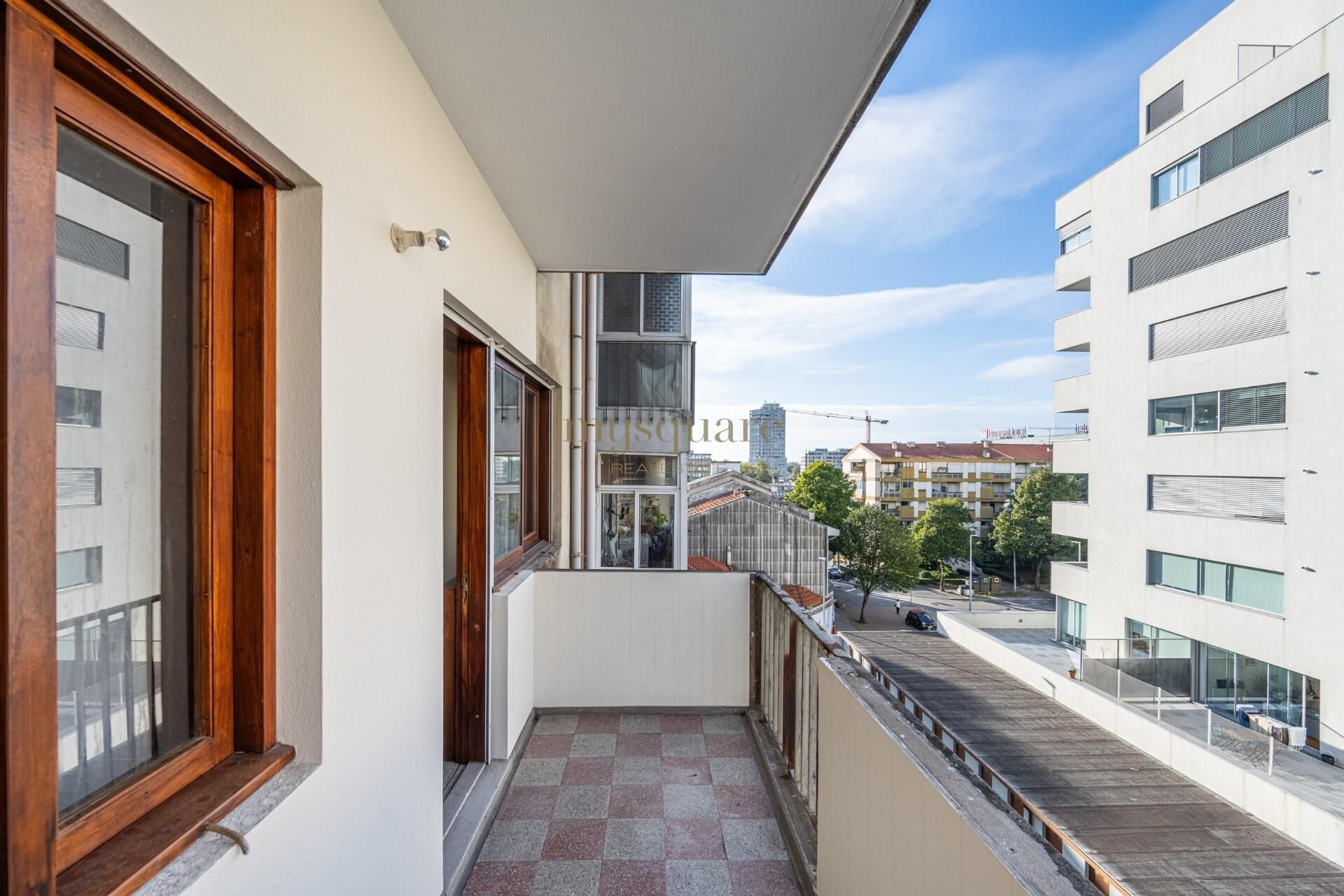 Condominio en Porto, Porto District 12813088