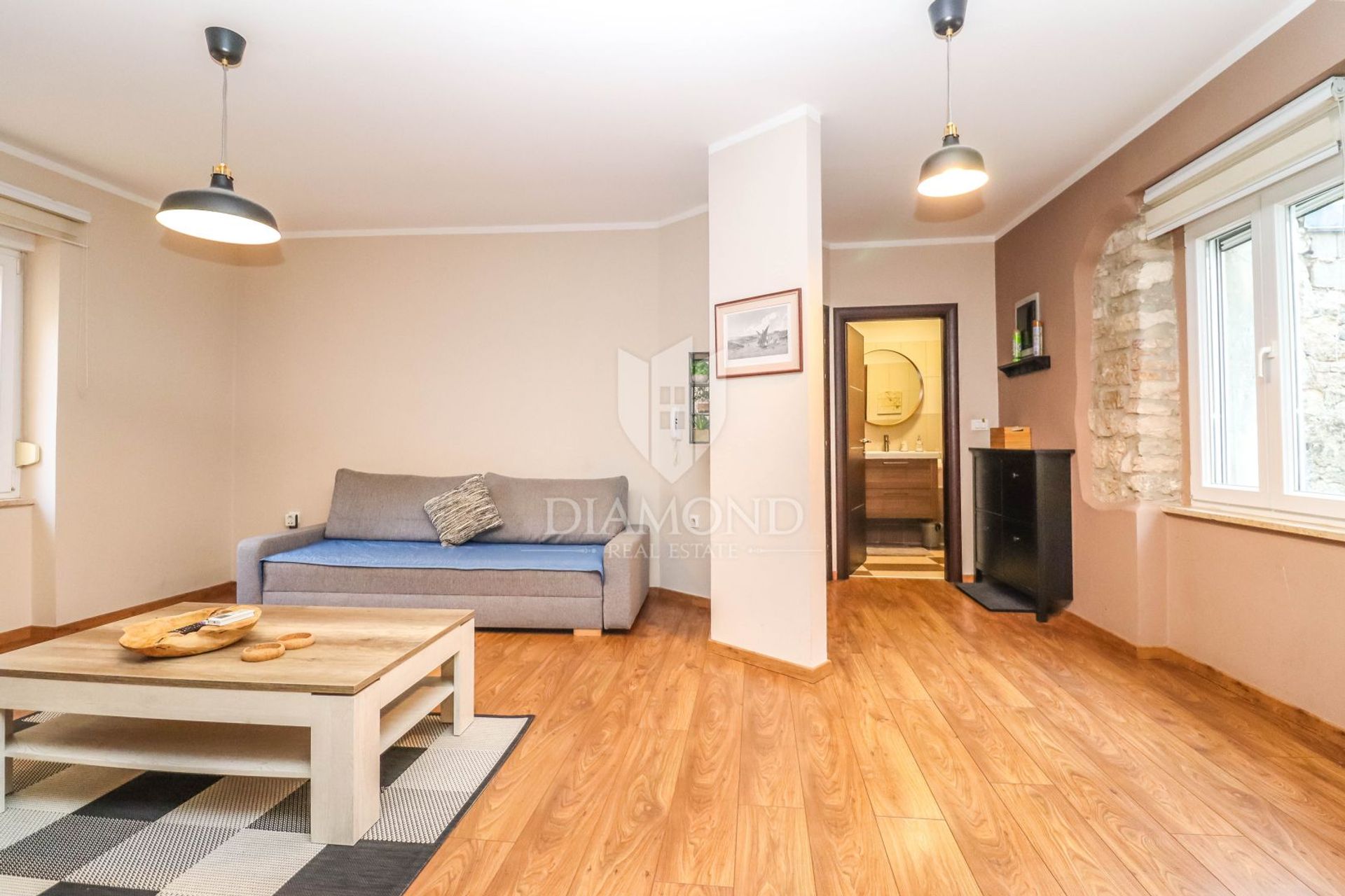 Condominio en Zminj, Istarska Županija 12813227