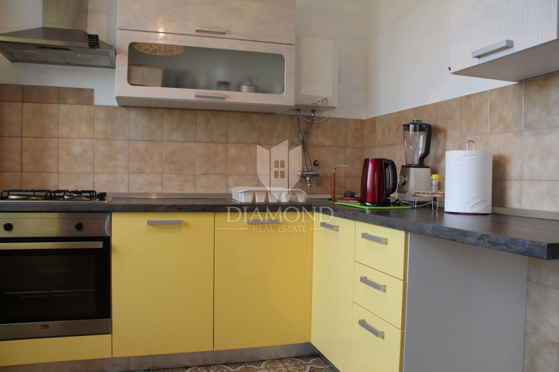 casa en Stari Pazin, Istria County 12813372