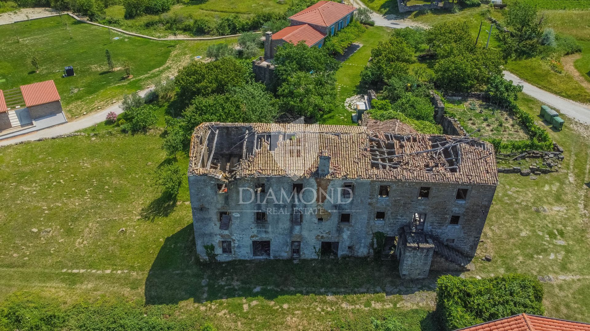 Land in Sveti Peter, Piran 12813586