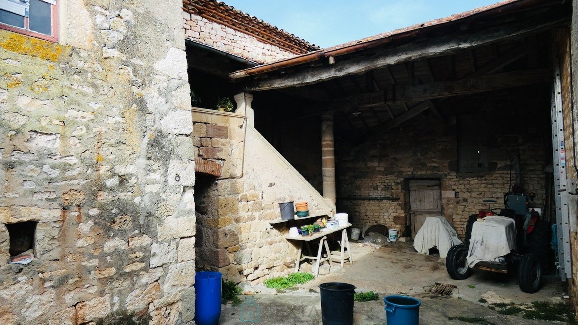 Αλλα σε Cordes-sur-Ciel, Occitanie 12813706