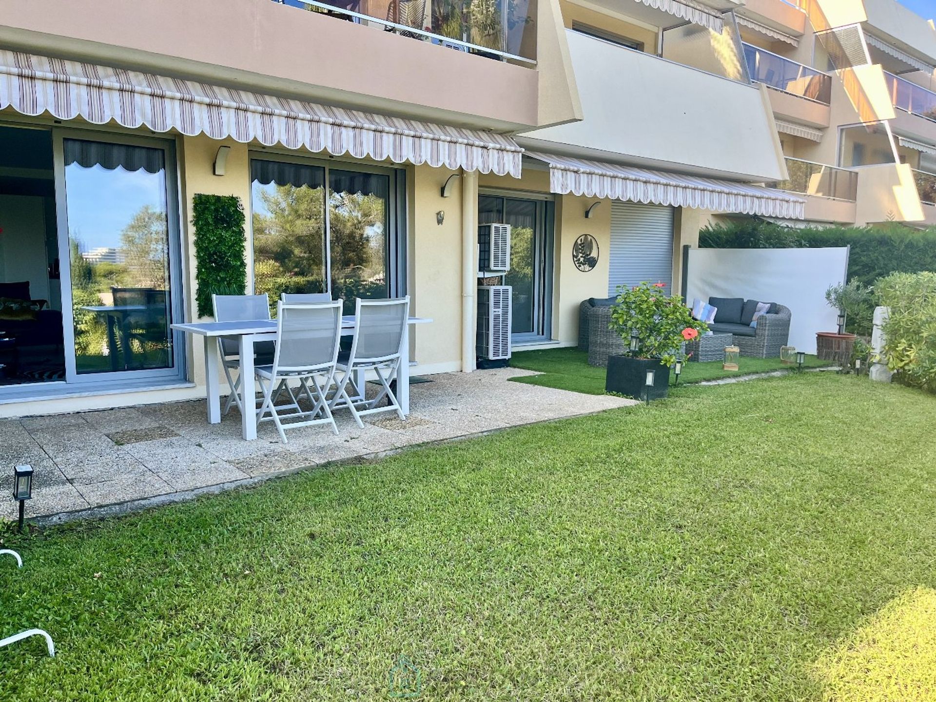 住宅 在 Villeneuve-Loubet, Provence-Alpes-Côte d'Azur 12813710