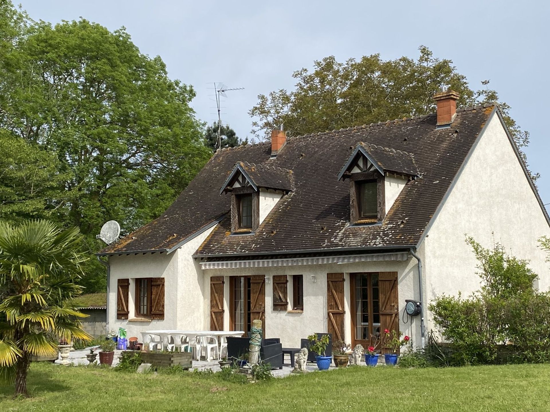 beboelse i Bréval, Île-de-France 12813724