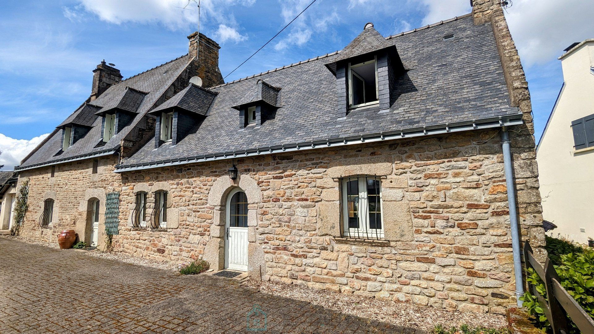 rumah dalam Languidic, Bretagne 12813736