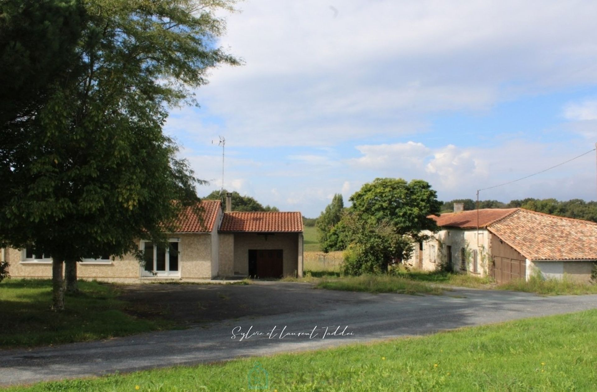 سكني في Montendre, Nouvelle-Aquitaine 12813763