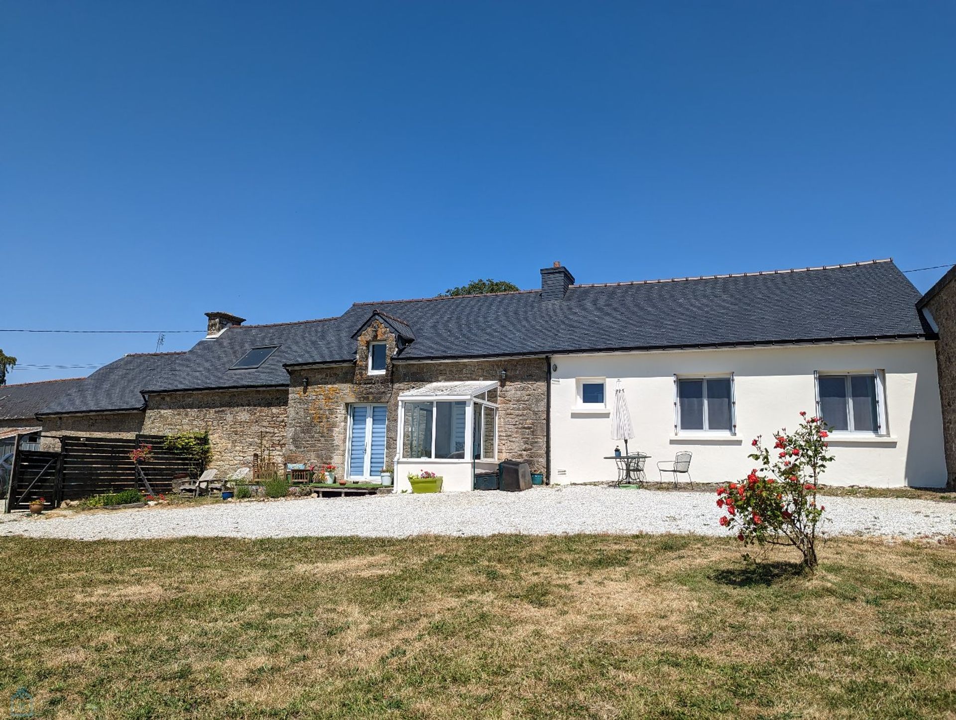 House in Ploërdut, Brittany 12813769