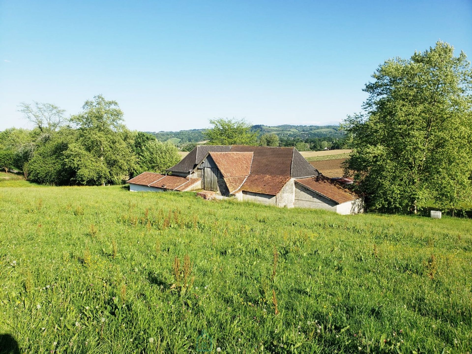 Житлова в Charritte-de-Bas, Nouvelle-Aquitaine 12813877