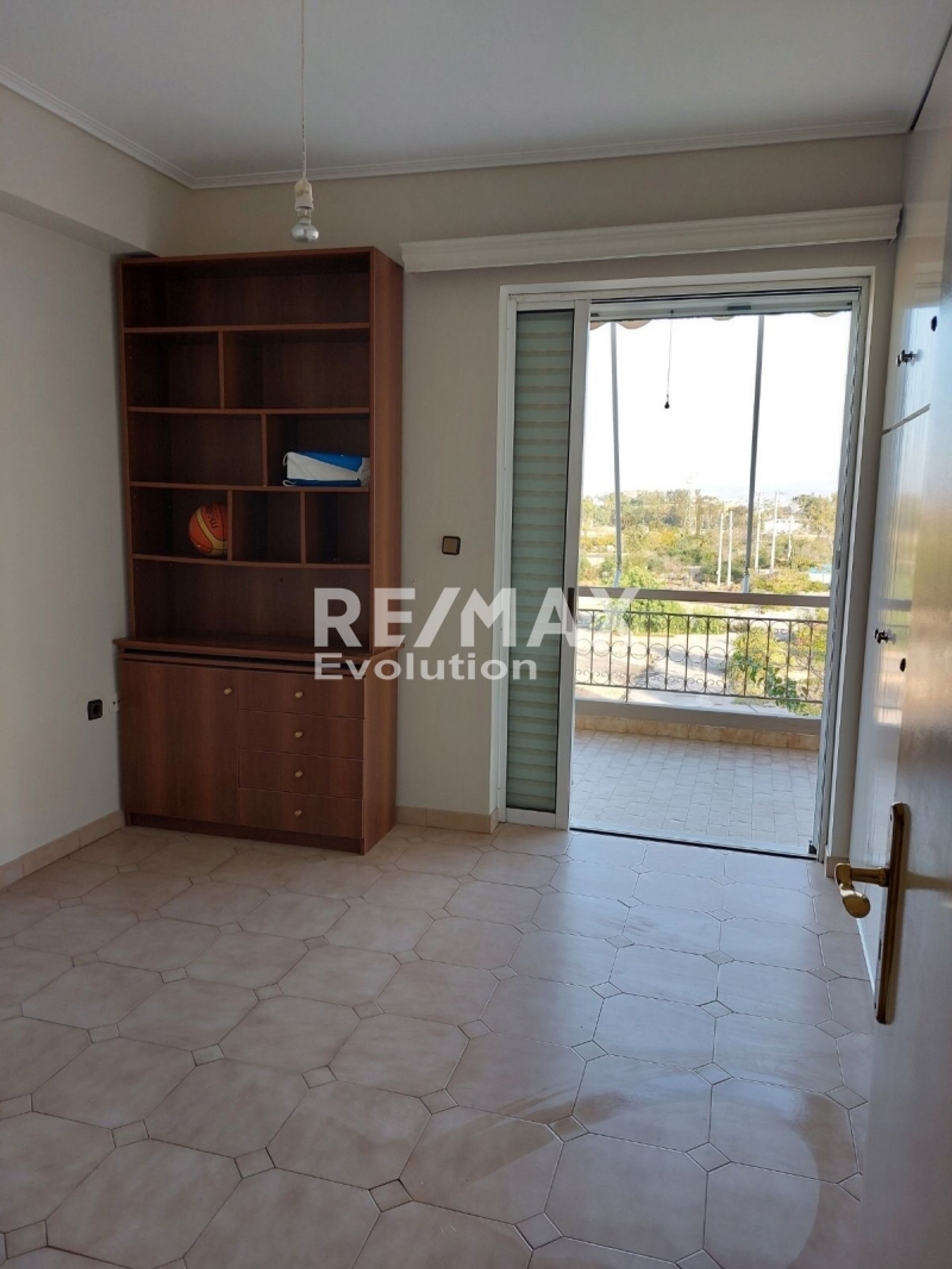 Condominio en Elliniko,  12814036