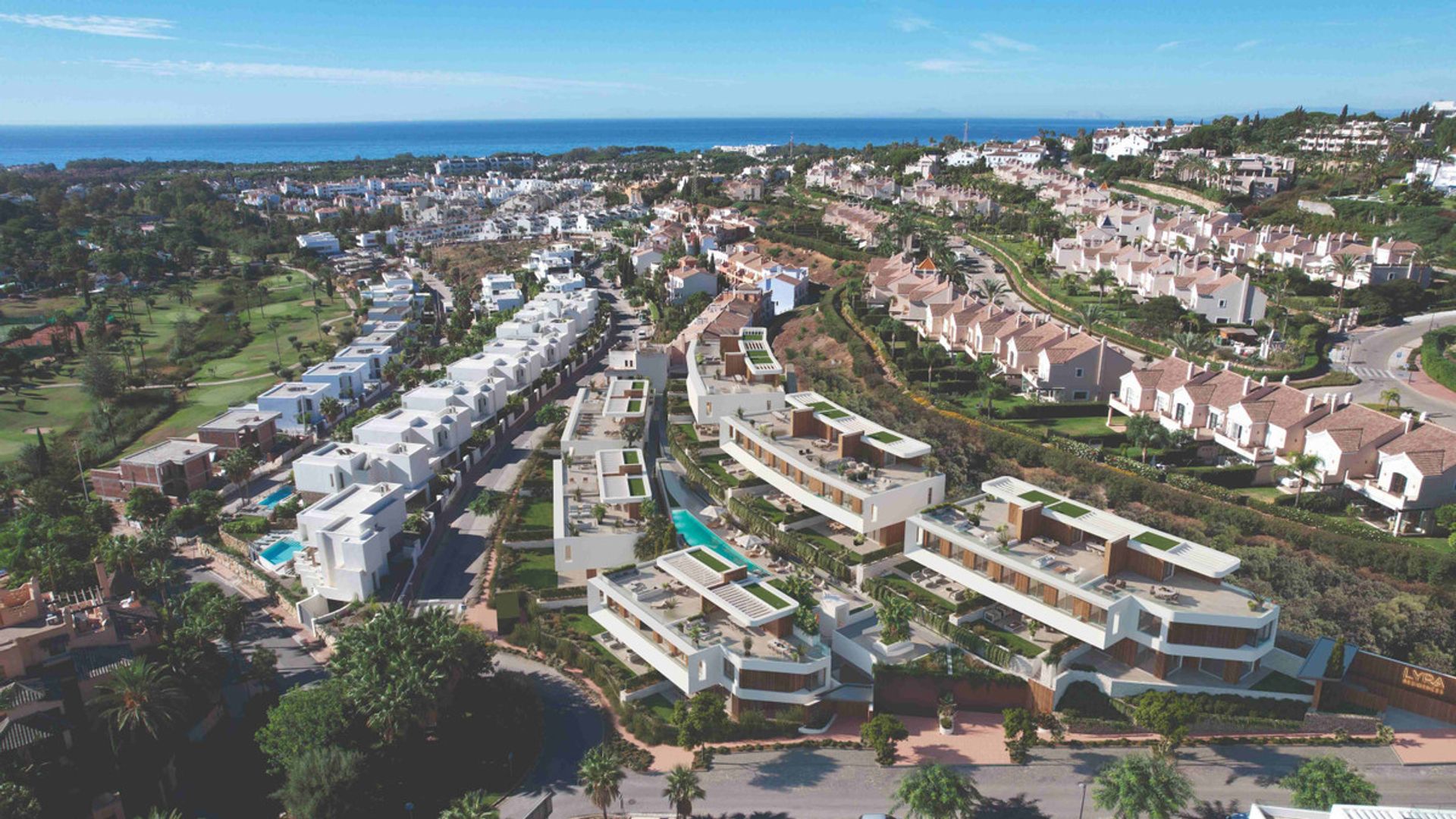 Plusieurs maisons dans Estepona, Andalusia 12814359