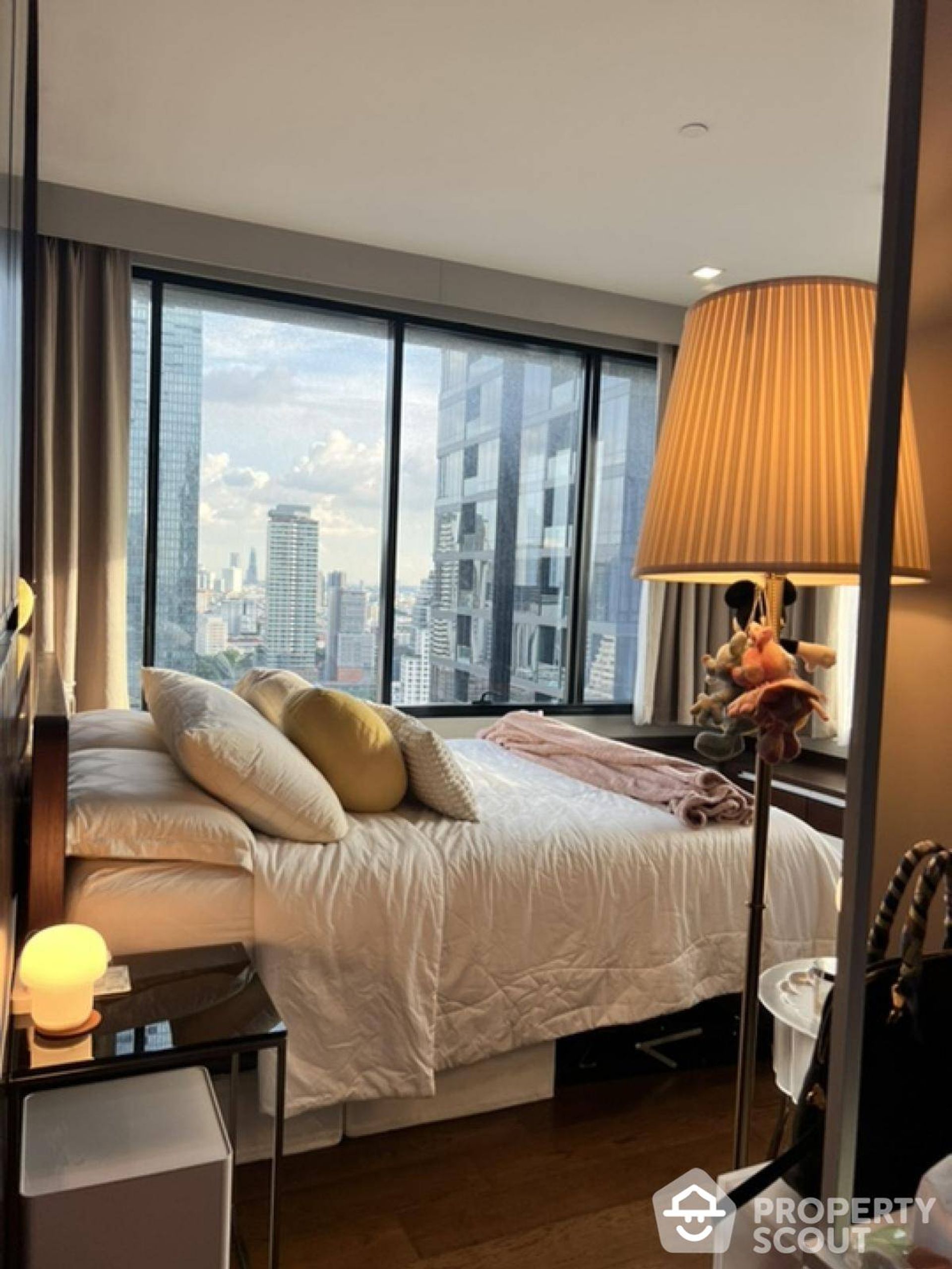 Condominium dans Bang Rak, Krung Thep Maha Nakhon 12814594