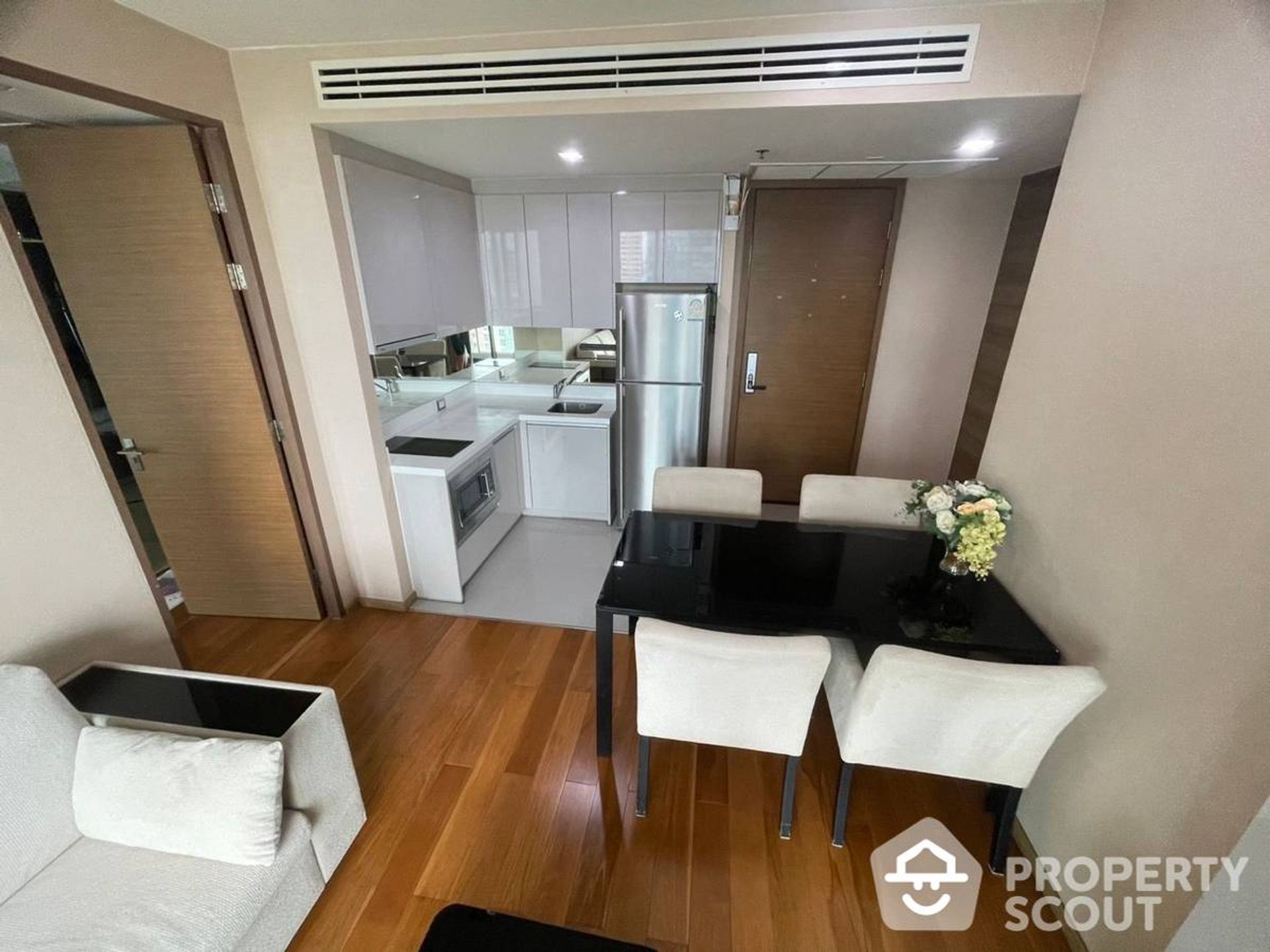 Condominium dans Bang Rak, Krung Thep Maha Nakhon 12814623