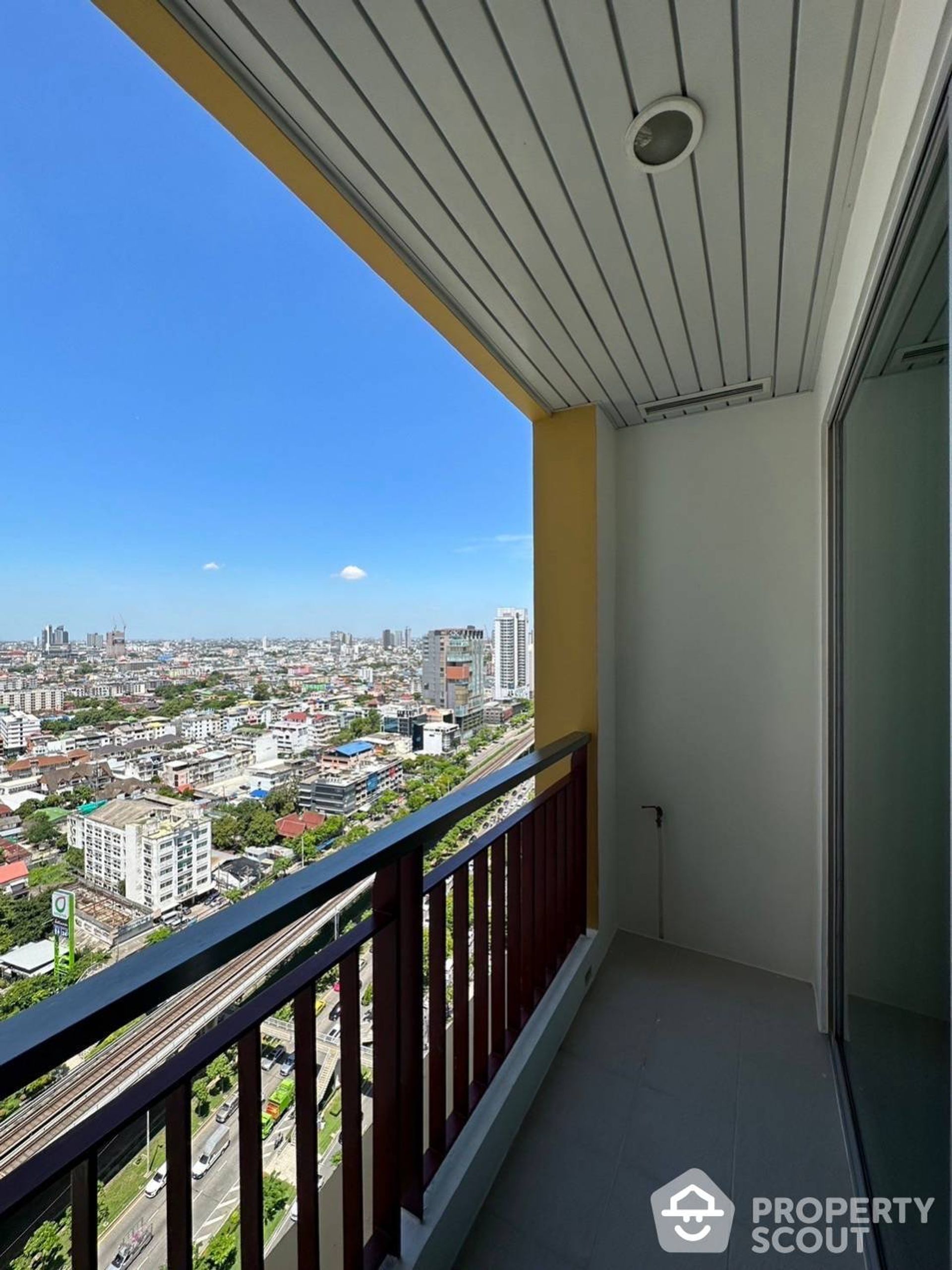 Condominium in , Krung Thep Maha Nakhon 12814626