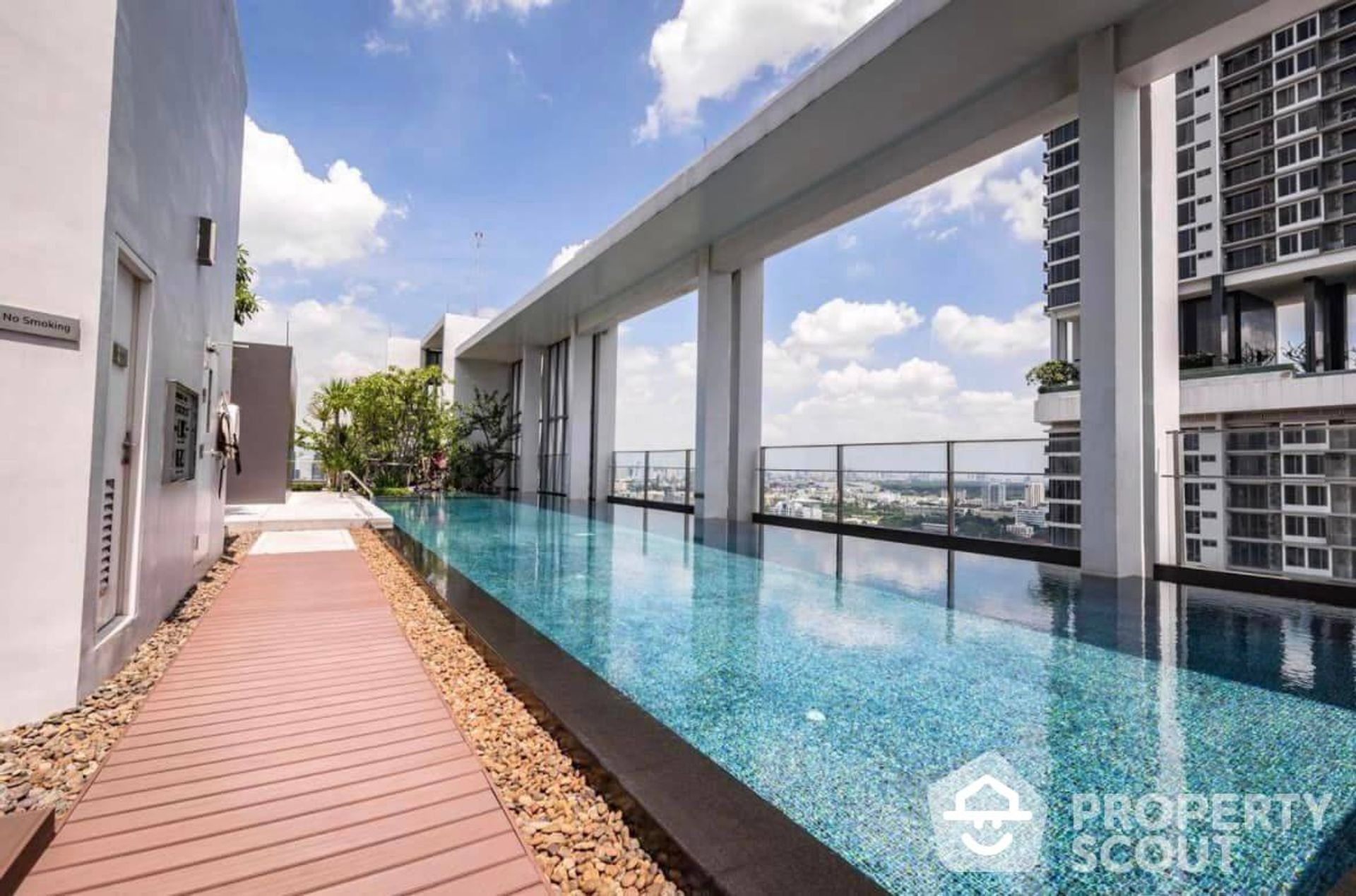 Condominium in , Krung Thep Maha Nakhon 12814679