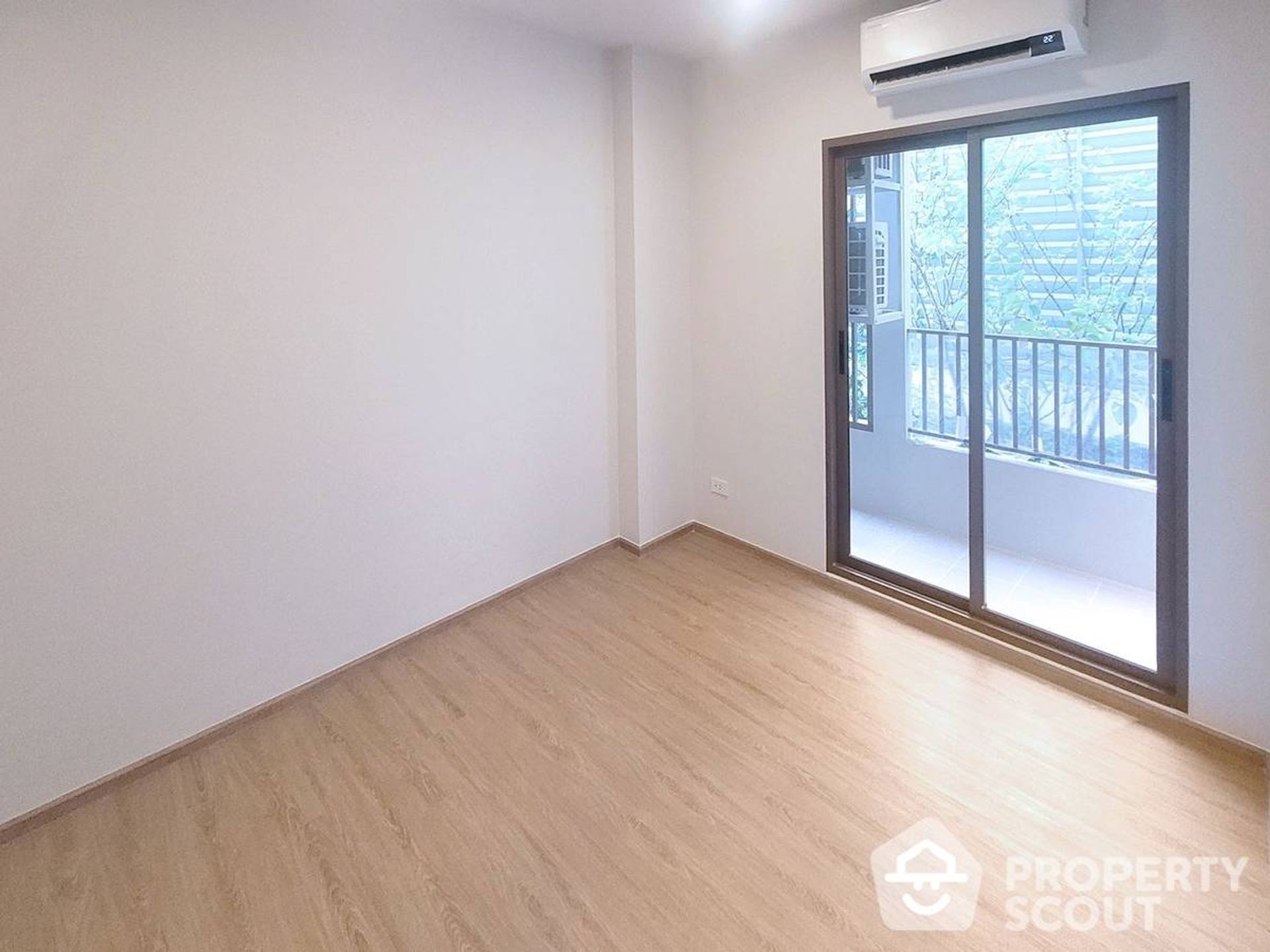 Condominio en Watthana, Krung Thep Maha Nakhon 12814696