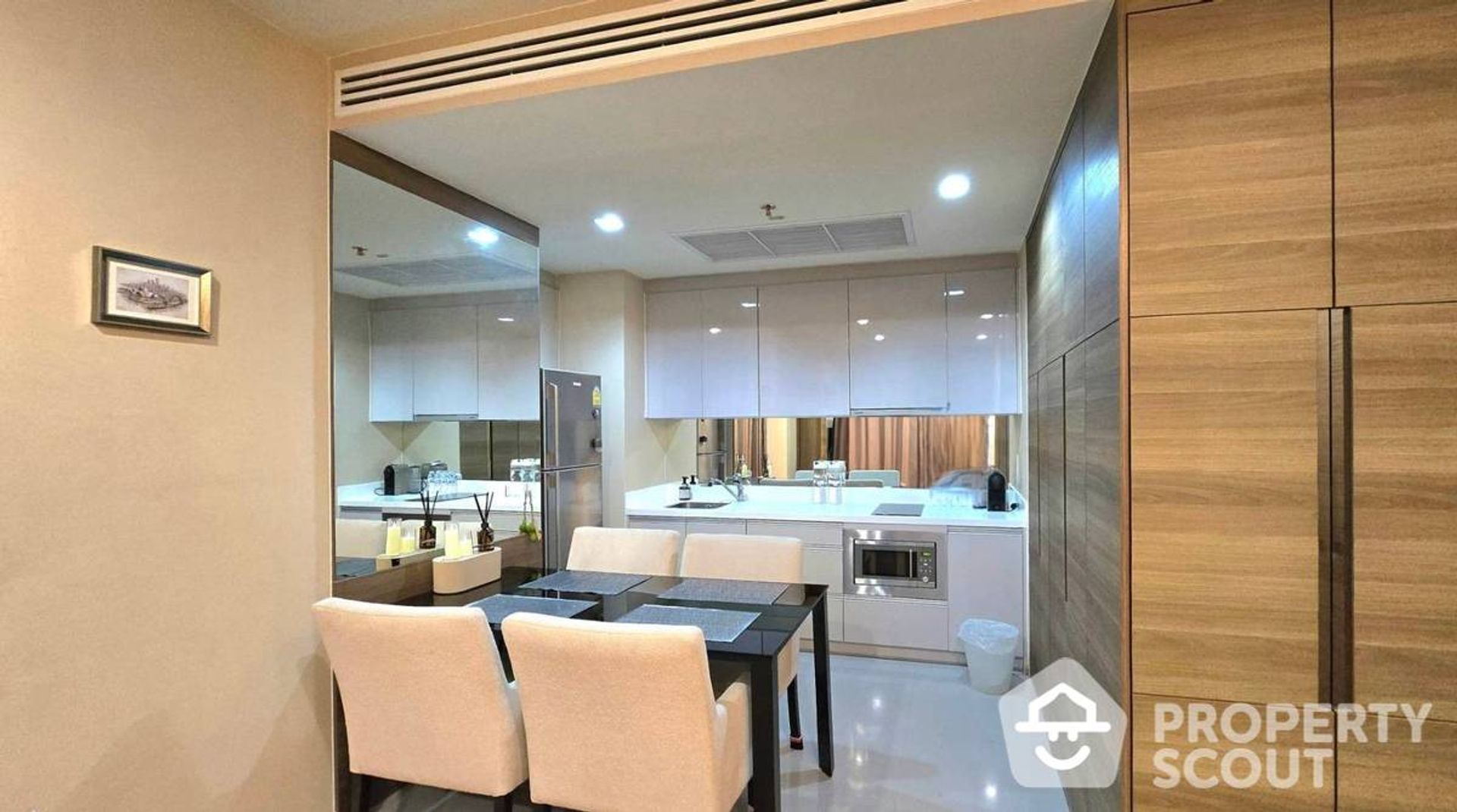 Condominium dans Bang Rak, Krung Thep Maha Nakhon 12814701