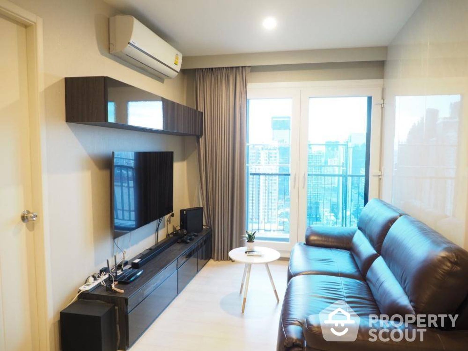 Condominium in Ban Na Song, Krung Thep Maha Nakhon 12814722