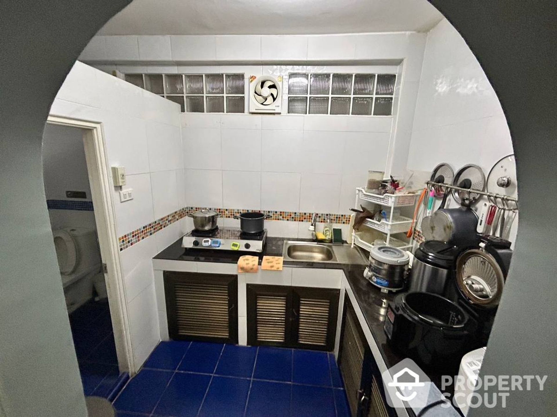 casa no , Krung Thep Maha Nakhon 12814903