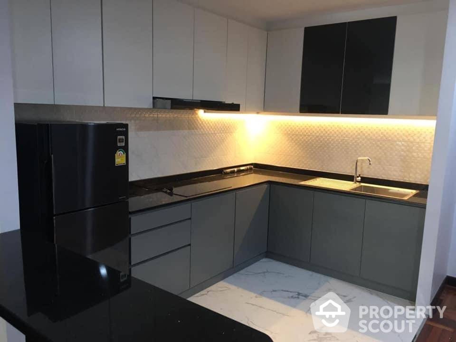 Condominium in Krung Thep Maha Nakhon, จังหวัด 12814955