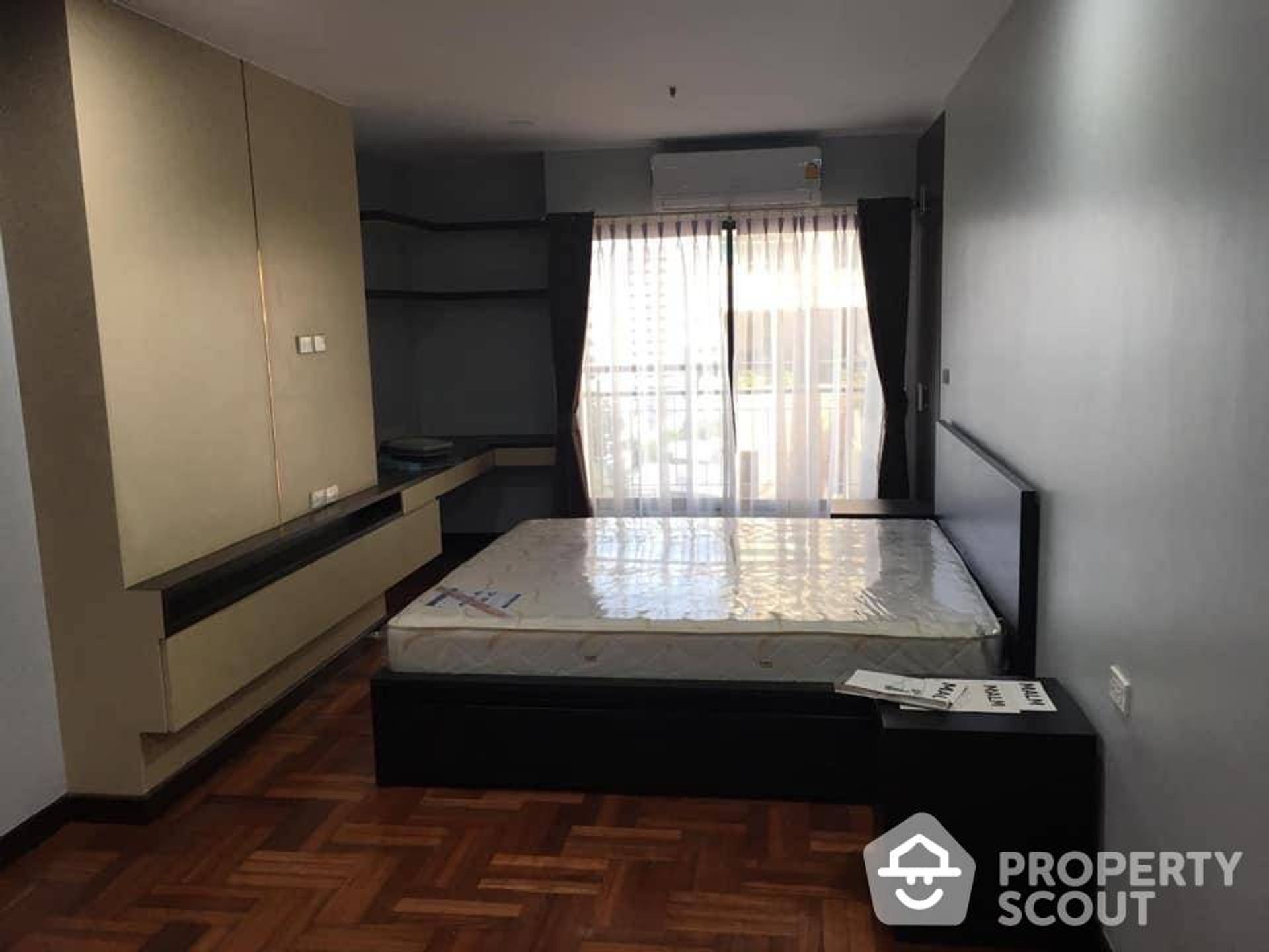 Condominium in Krung Thep Maha Nakhon, จังหวัด 12814955