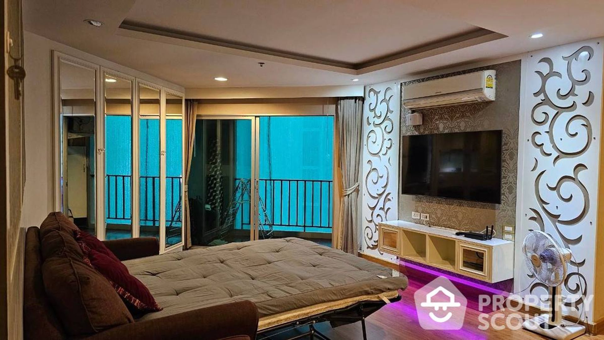 Condominium in Ban Na Lied, Krung Thep Maha Nakhon 12814988