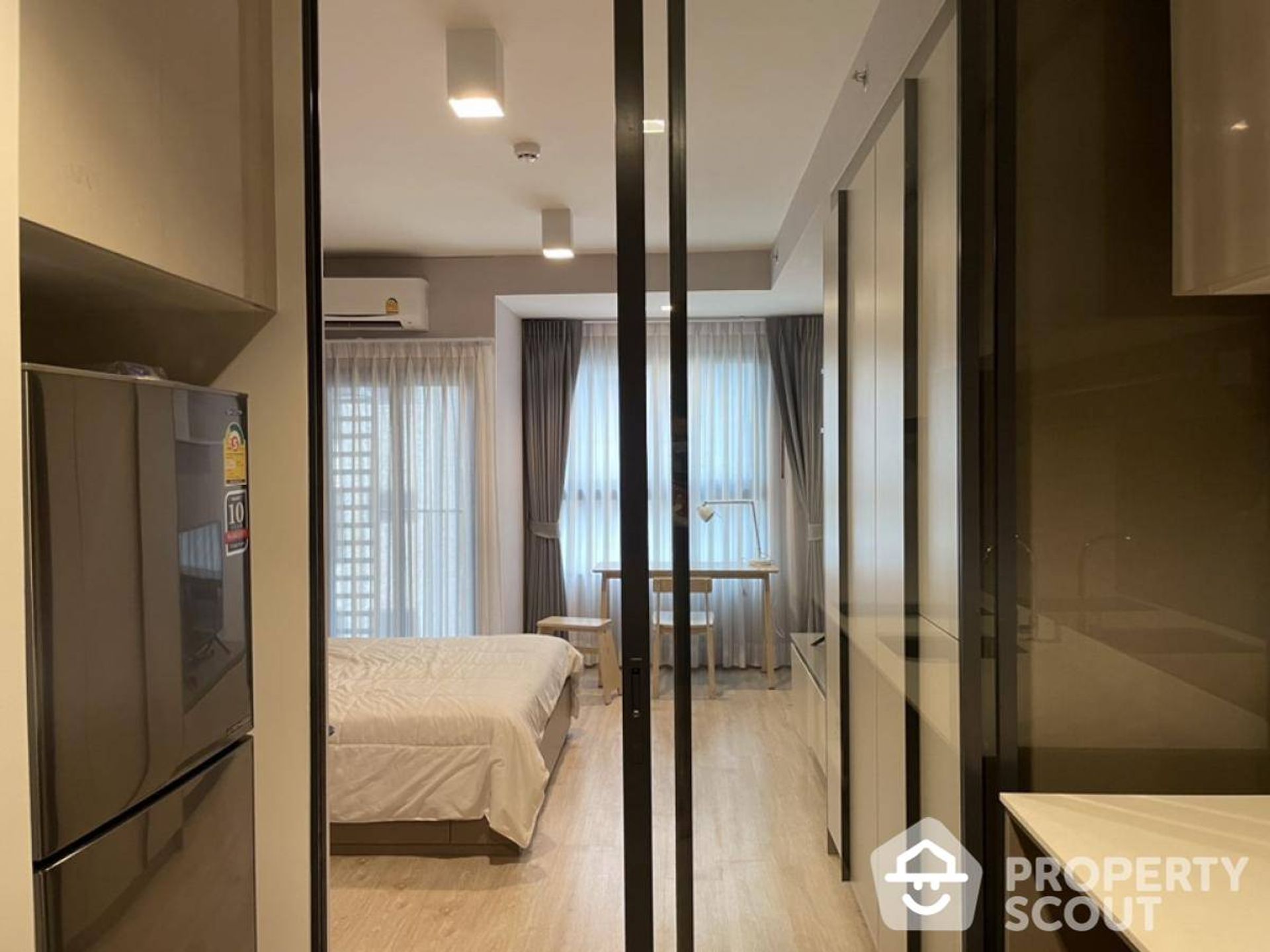 Condominium in Godown, Krung Thep Maha Nakhon 12815013