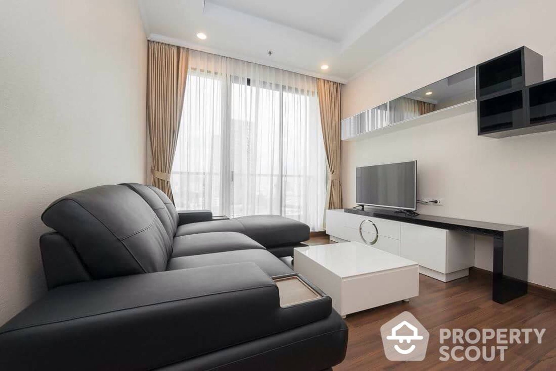 Condominium dans Bang Rak, Krung Thep Maha Nakhon 12815055