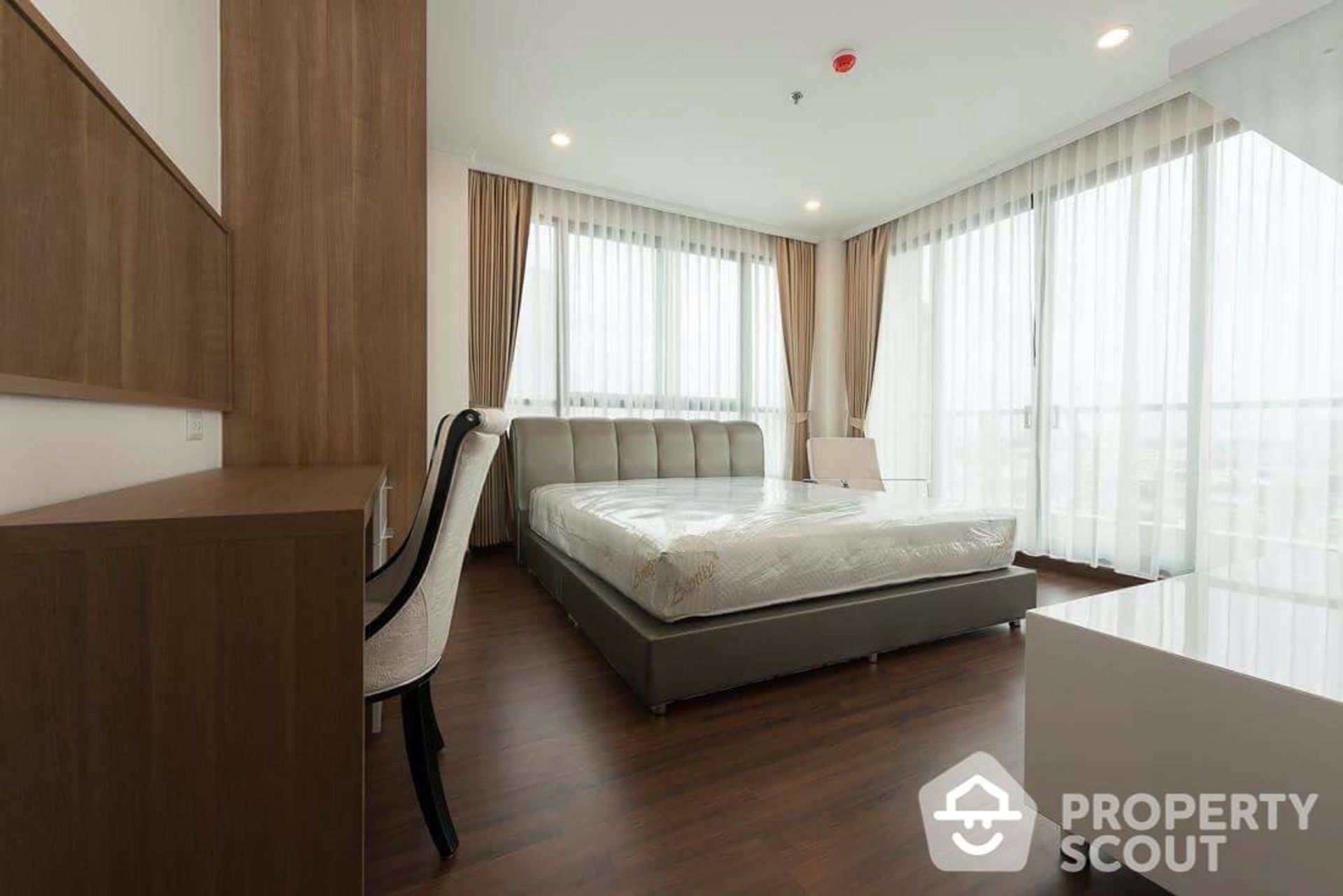 Condominium dans Bang Rak, Krung Thep Maha Nakhon 12815055