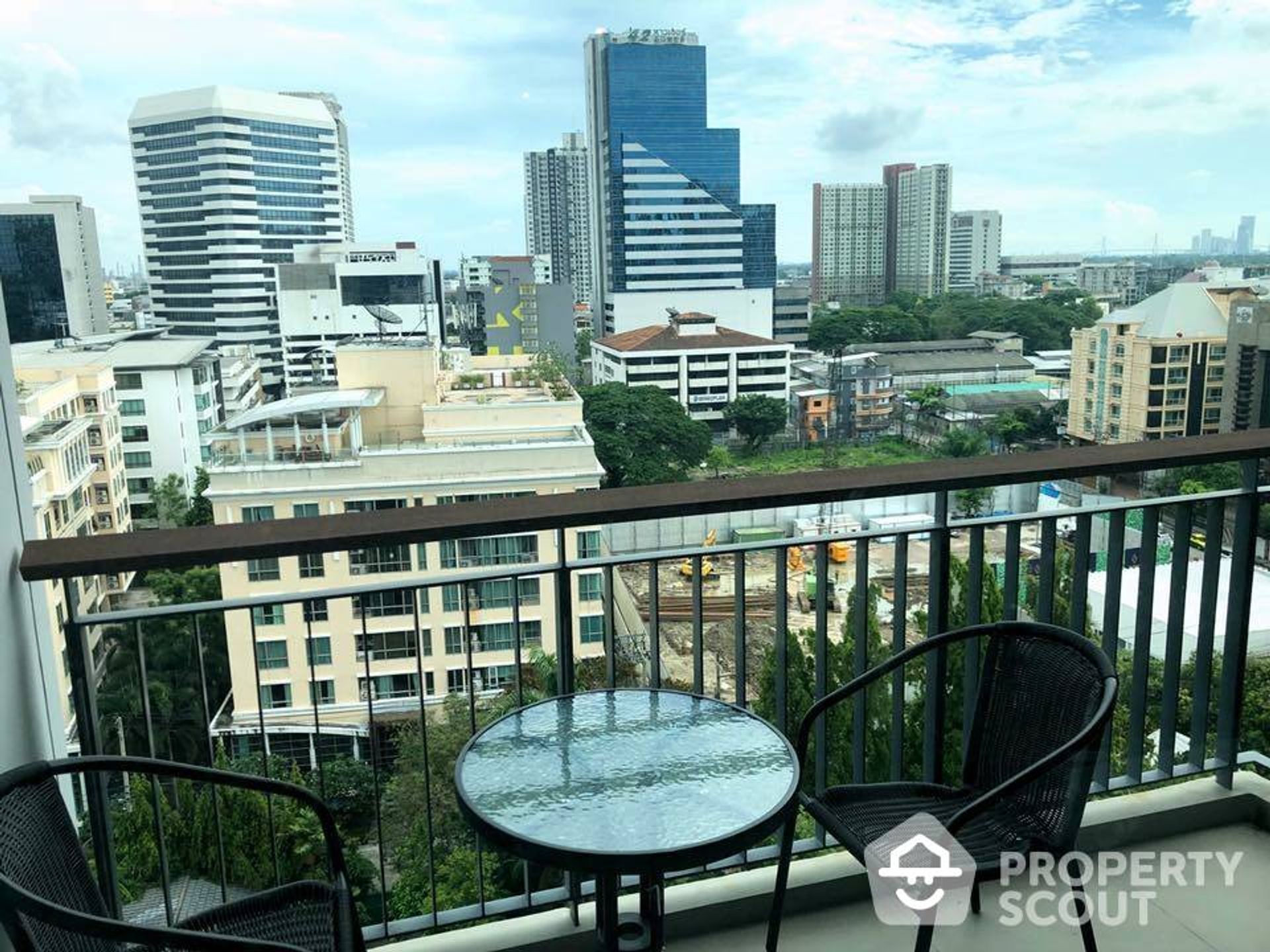 Condominium in , Krung Thep Maha Nakhon 12815057