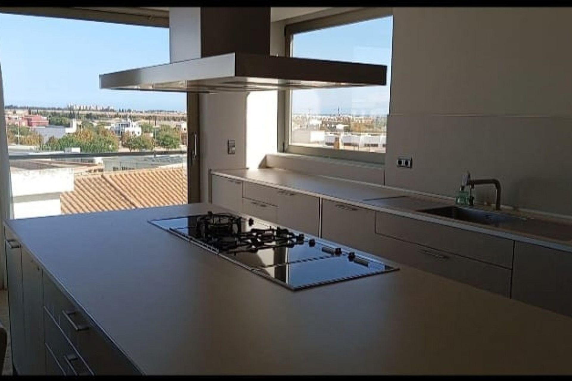 Condominio en Pilar de la Horadada, Valencia 12815104