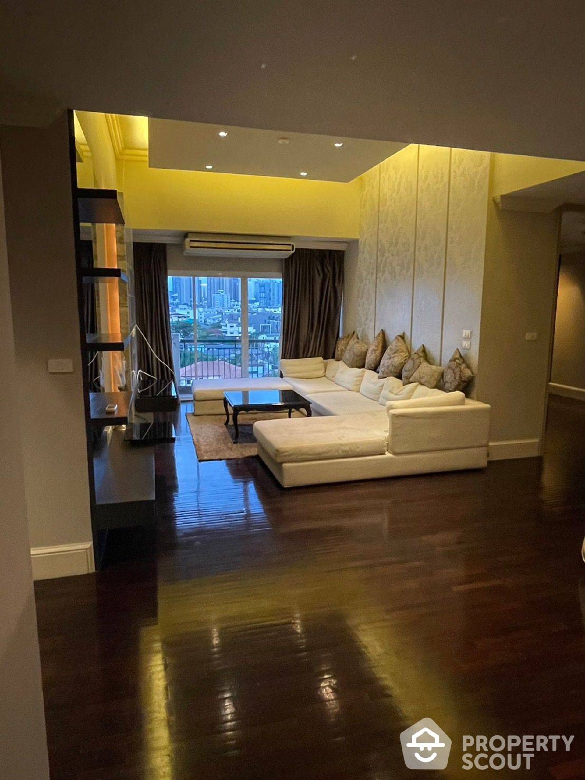 Condominium in , Krung Thep Maha Nakhon 12815146