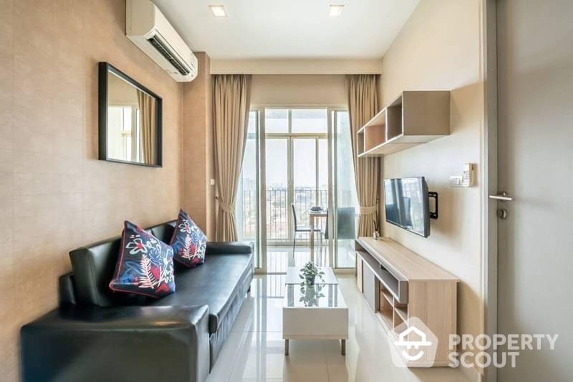 Condominium in , Krung Thep Maha Nakhon 12815176