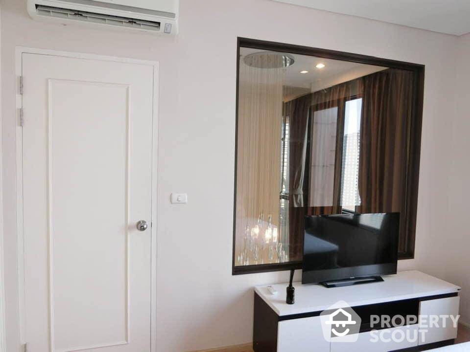 Condominium in , Krung Thep Maha Nakhon 12815226