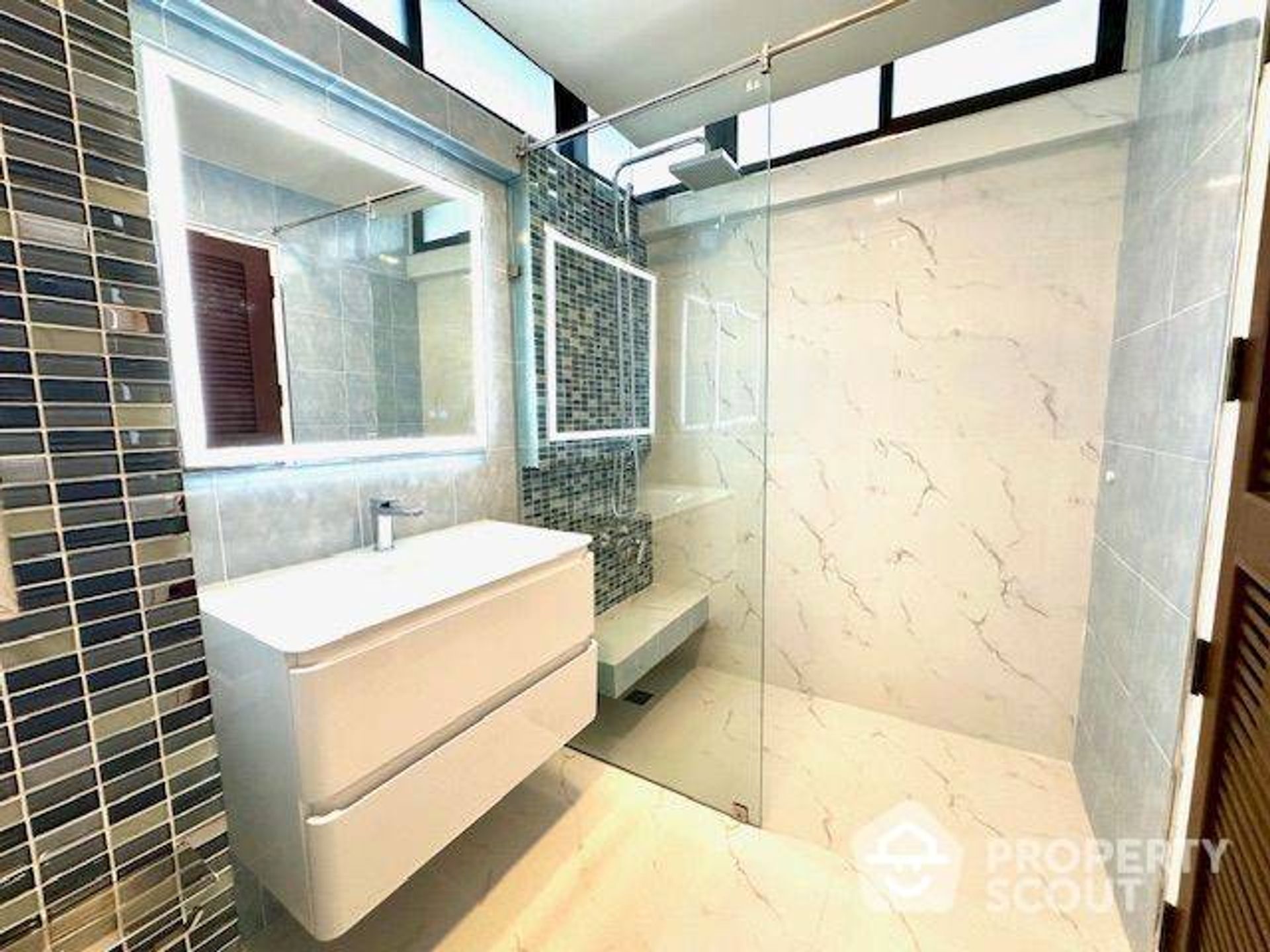 Condominium dans , Krung Thep Maha Nakhon 12815234