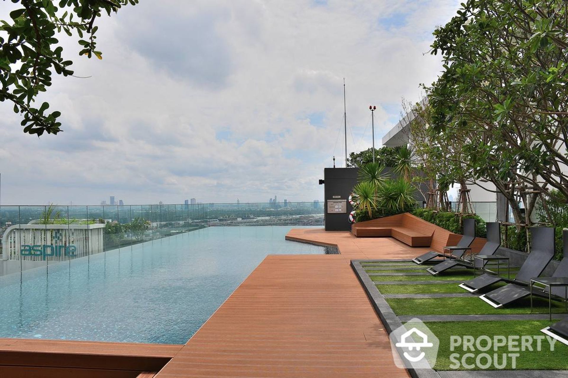 Condominium in , Krung Thep Maha Nakhon 12815267