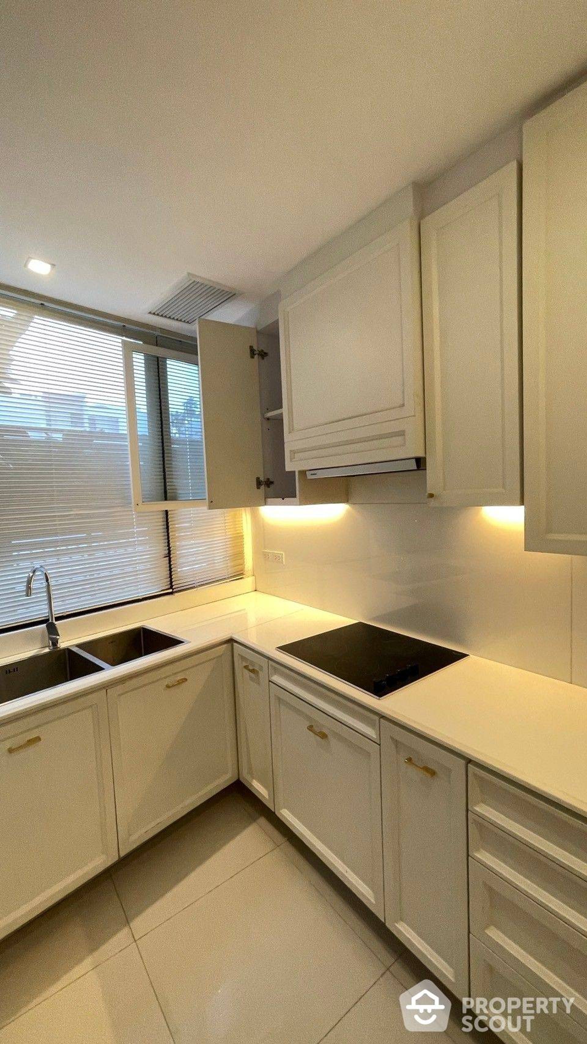 Condominio nel , Krung Thep Maha Nakhon 12815409