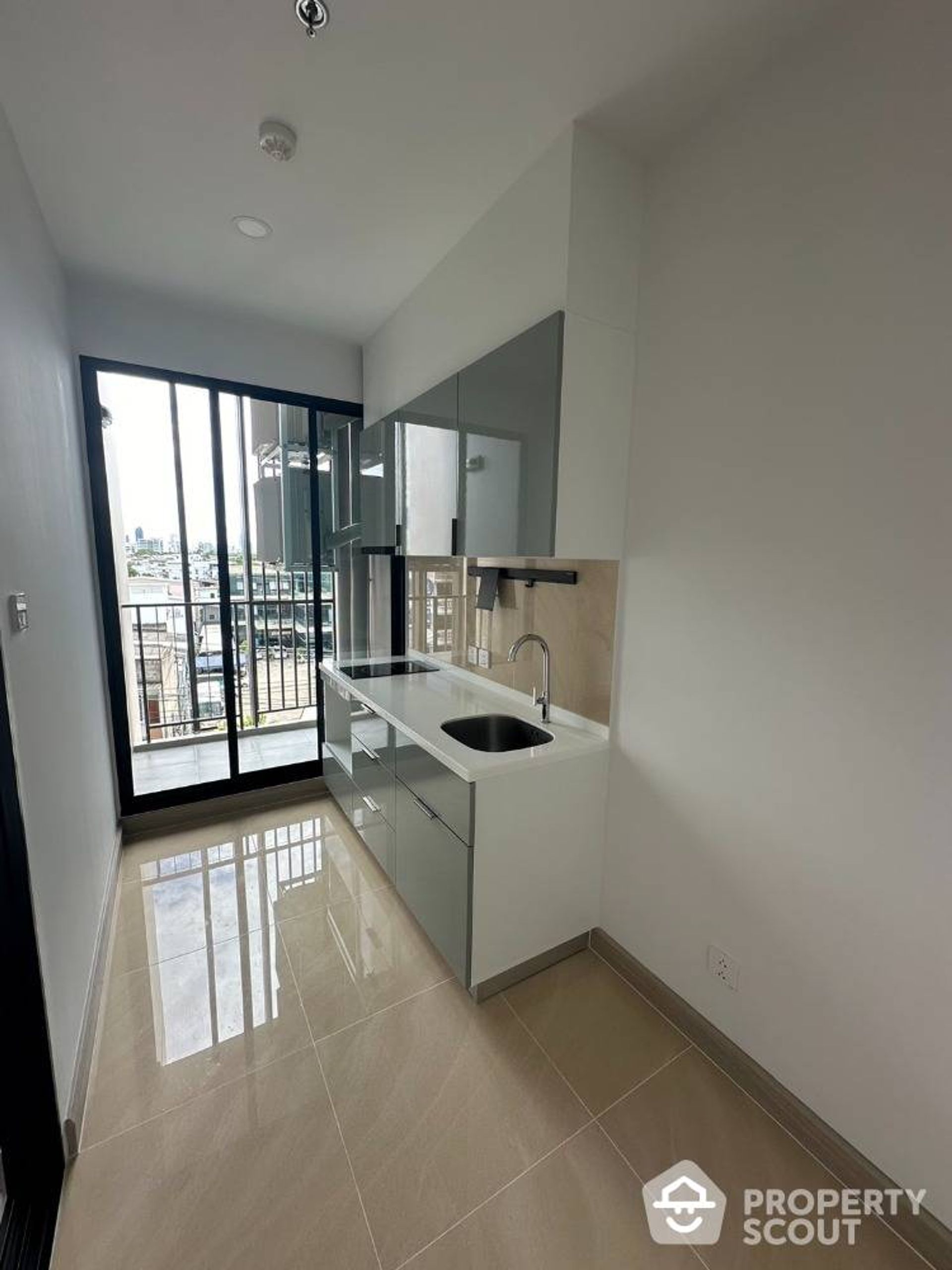 Condominio en Dusit, Krung Thep Maha Nakhon 12815486