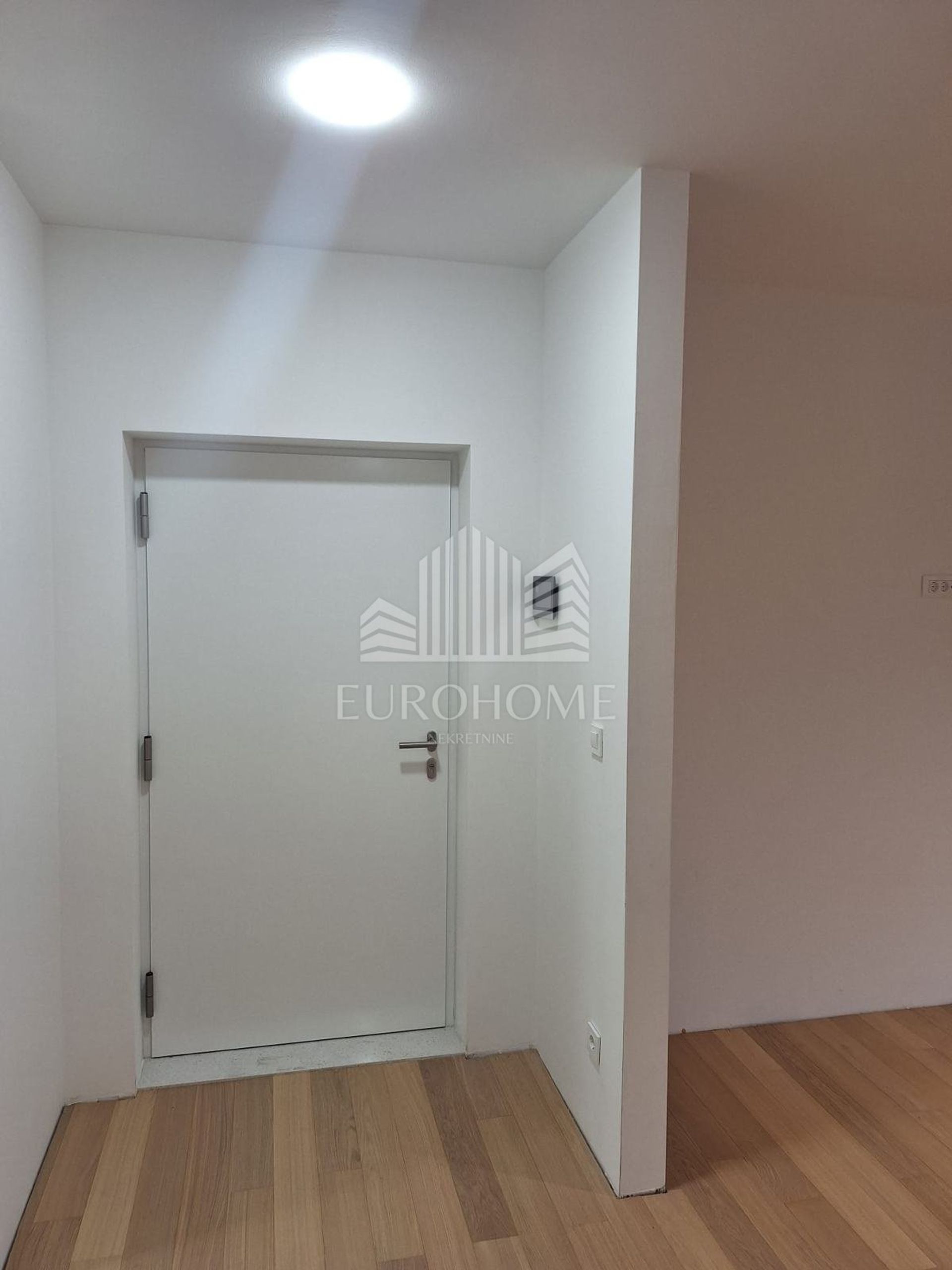 Condominio nel Zagreb, Grad Zagreb 12815637