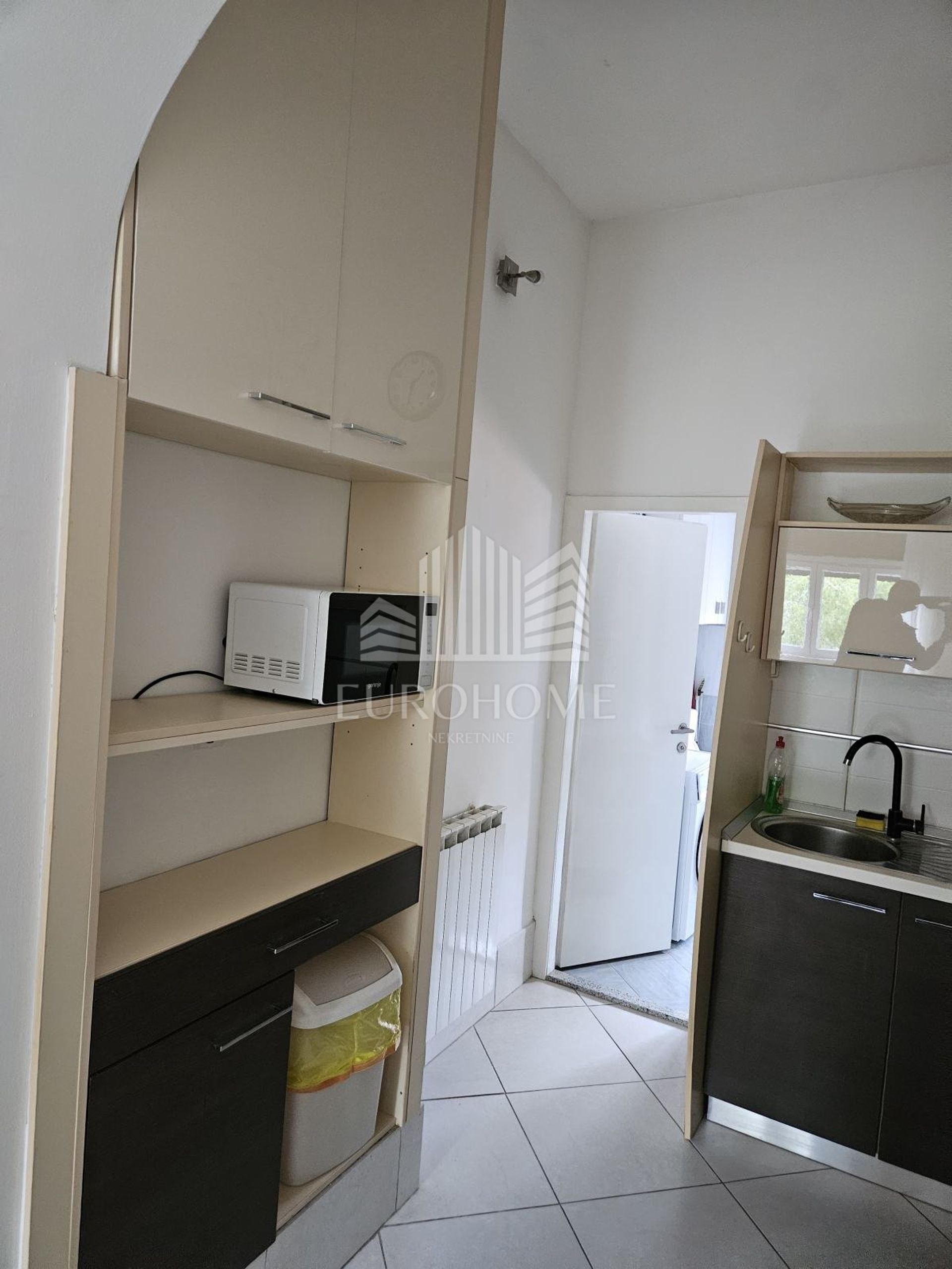 Condominium in Zagreb, City of Zagreb 12815639