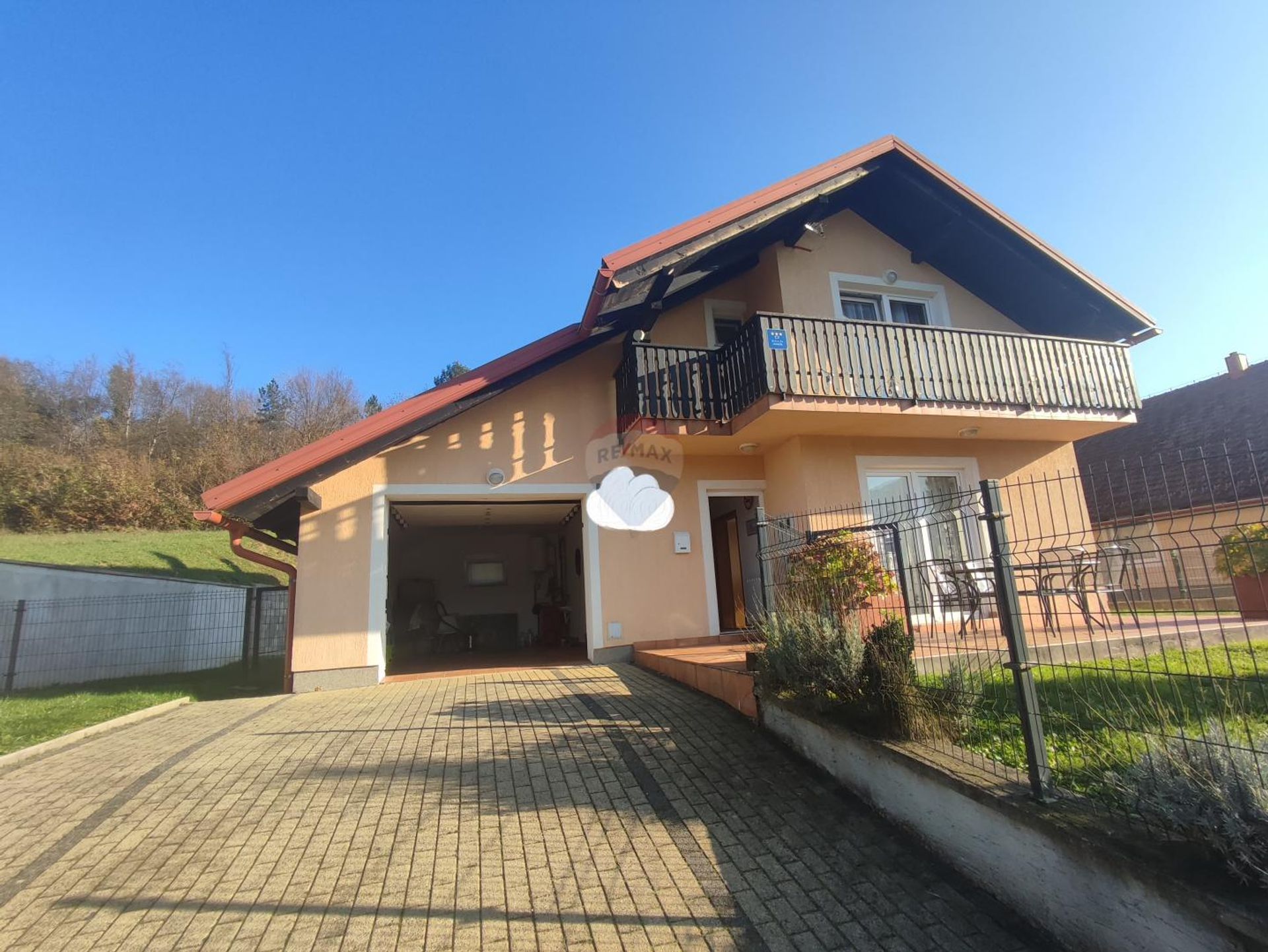 casa en Ogulin, Karlovacka Zupanija 12816086