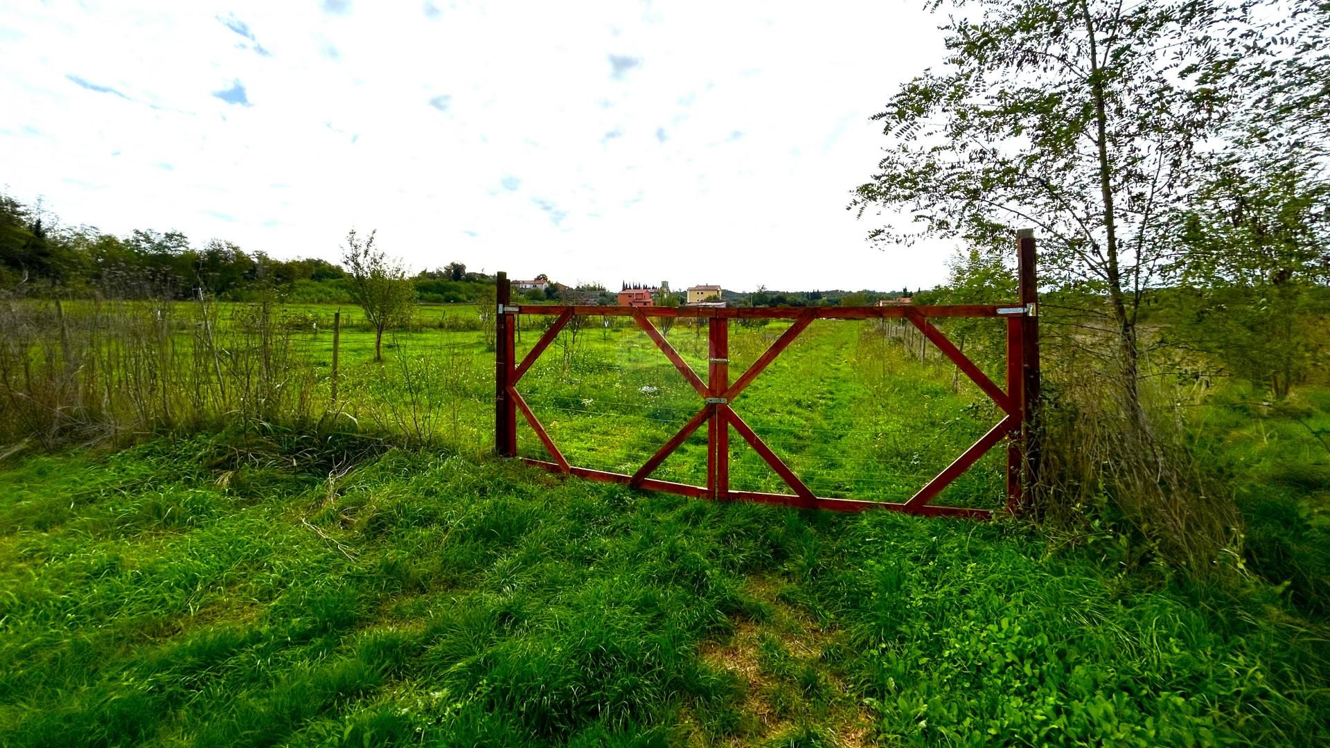 Land i Materada, Istarska županija 12816176