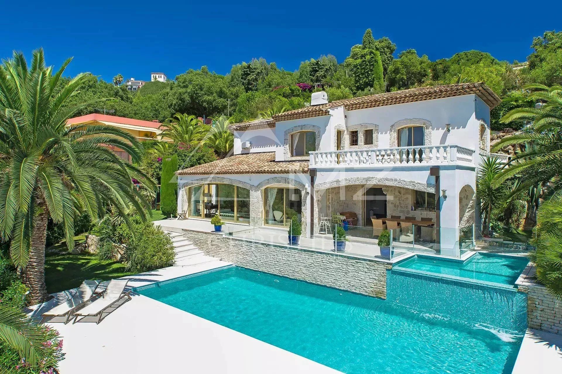 casa no Vallauris, Provença-Alpes-Costa Azul 12816243