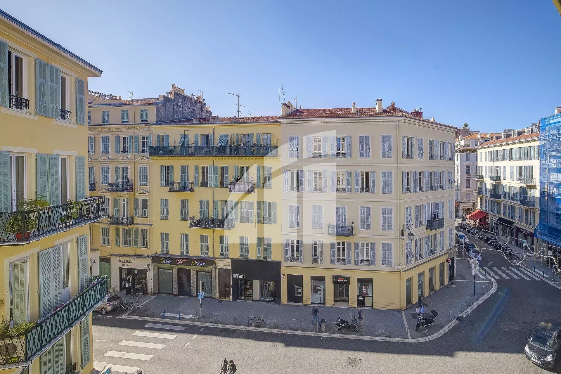 Condominium in Nice, Alpes-Maritimes 12816351