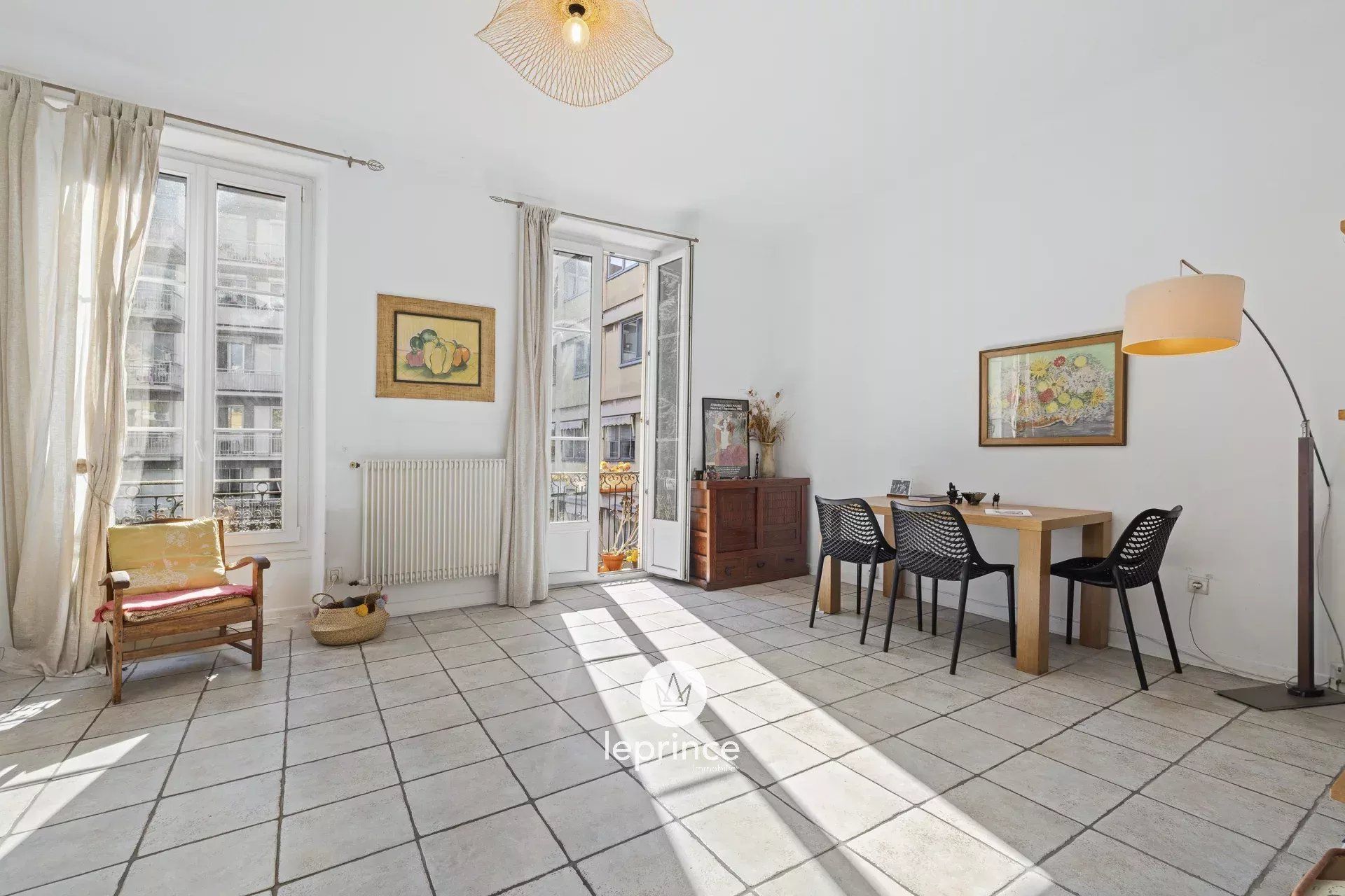 Residential in Nice, Alpes-Maritimes 12816409