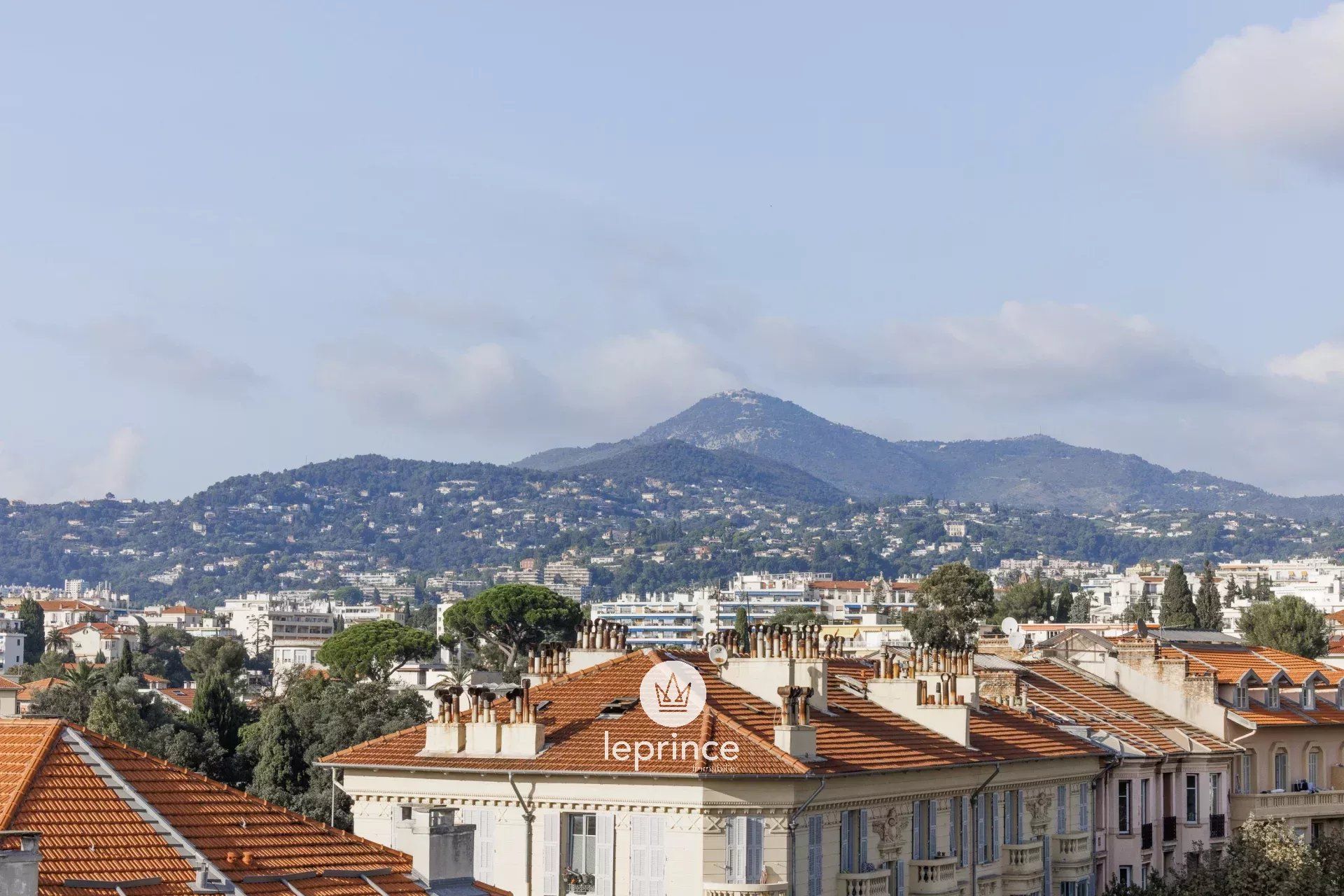 Condominium in Nice, Alpes-Maritimes 12816413