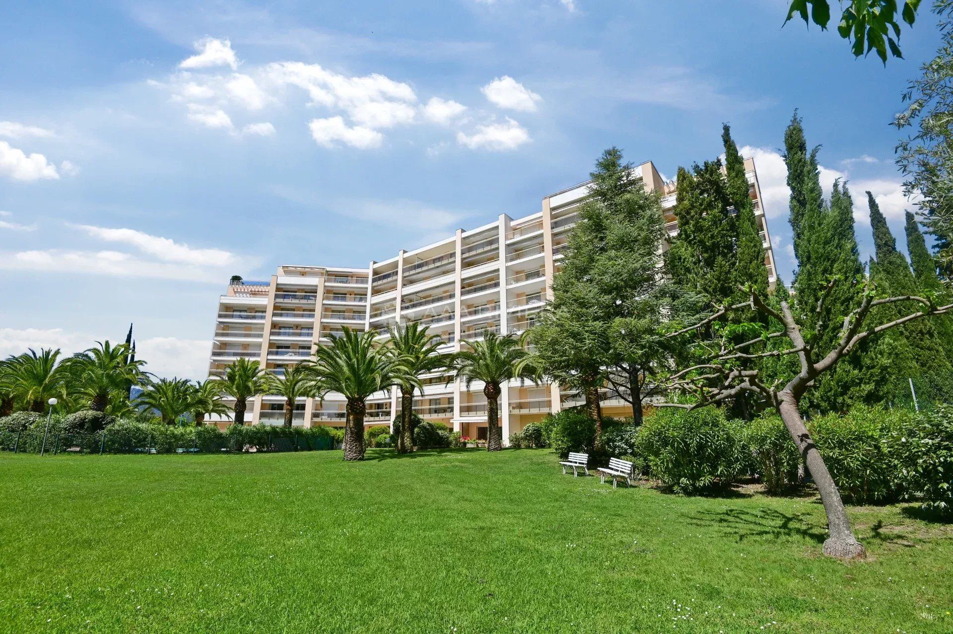 Condominio nel Mandelieu-la-Napoule, Alpes-Maritimes 12816420